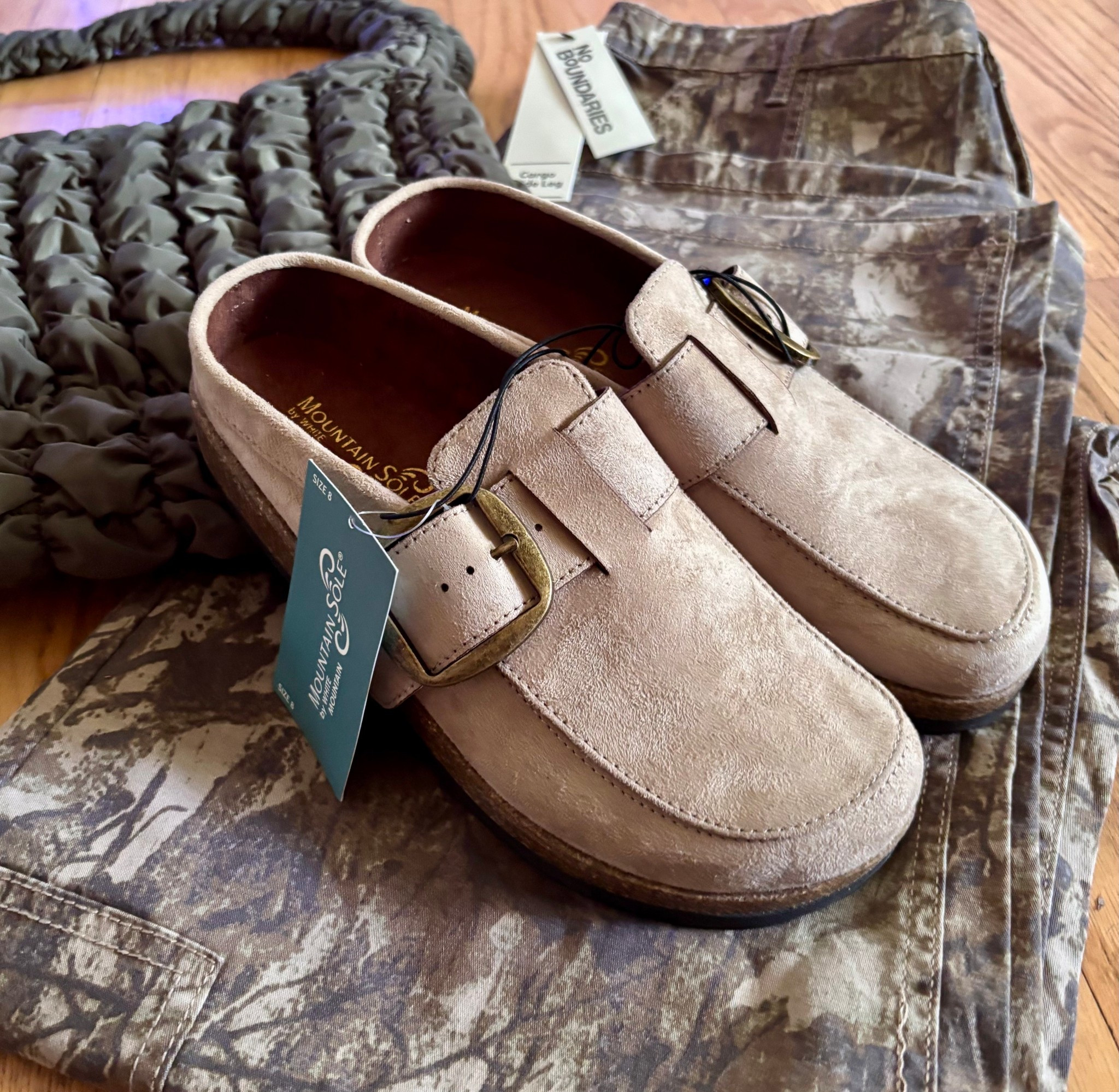 New arrival Mountain Sole Clogs (2 color options), $35 on @Walmart! Soft and cushy insole! Will be my go-to slip on shoes for fall! 

#Walmartfashion 

#LTKShoeCrush #LTKSaleAlert #LTKSeasonal