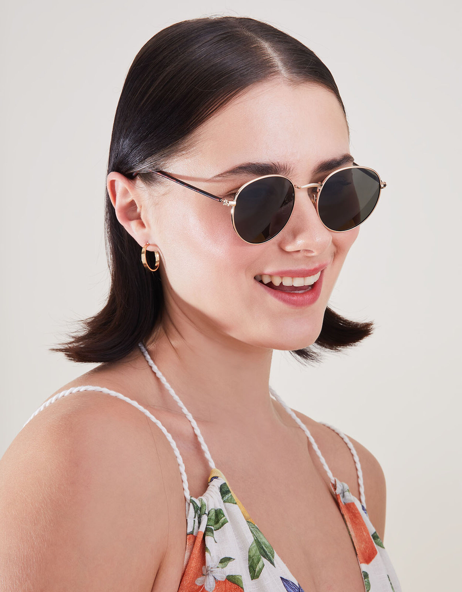 Round Metal Frame Sunglasses | Accessorize (Global)