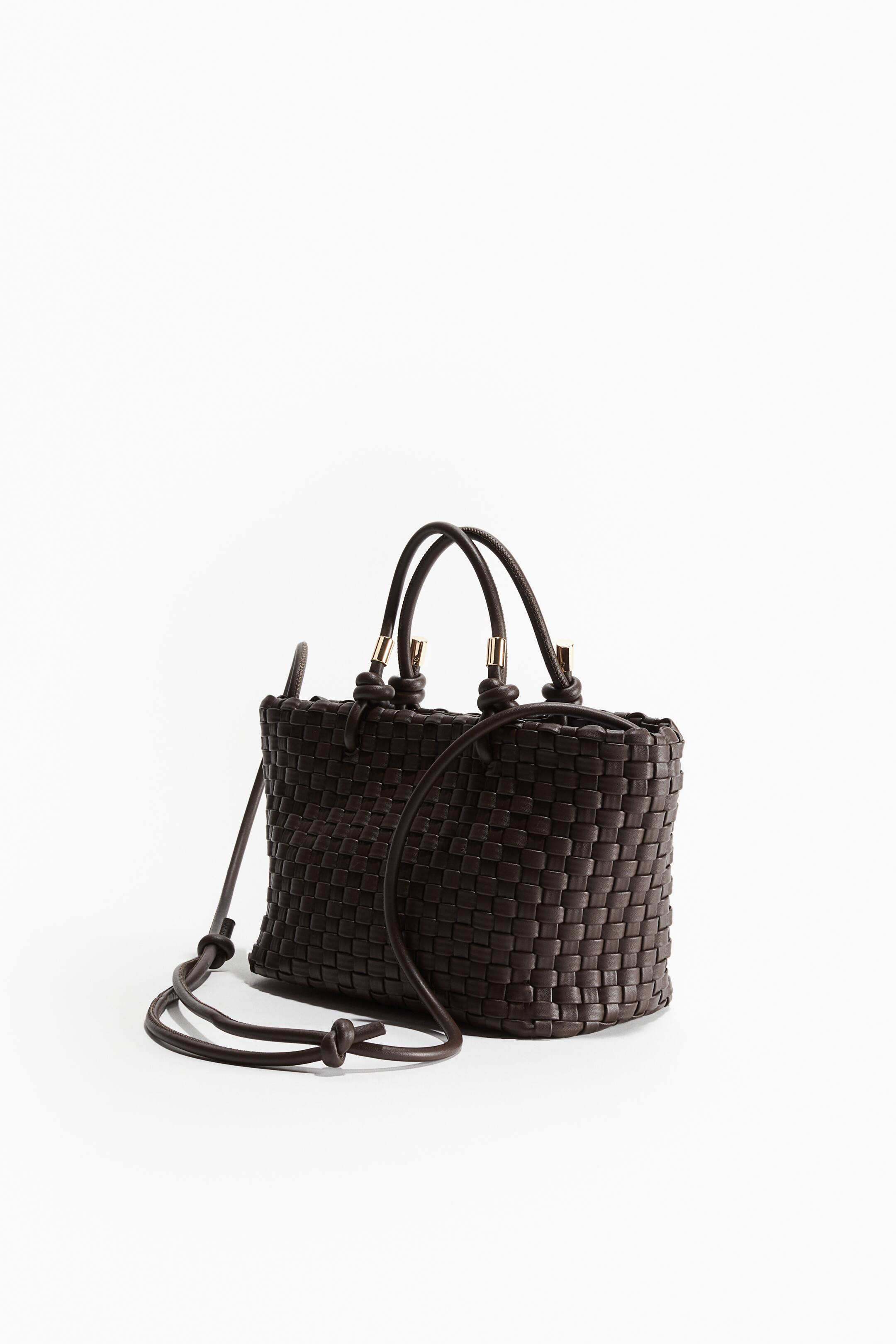 Geflochtene Crossbody-Tasche - Dunkelbraun - Ladies | H&M AT | H&M (DE, AT, CH, NL, FI)