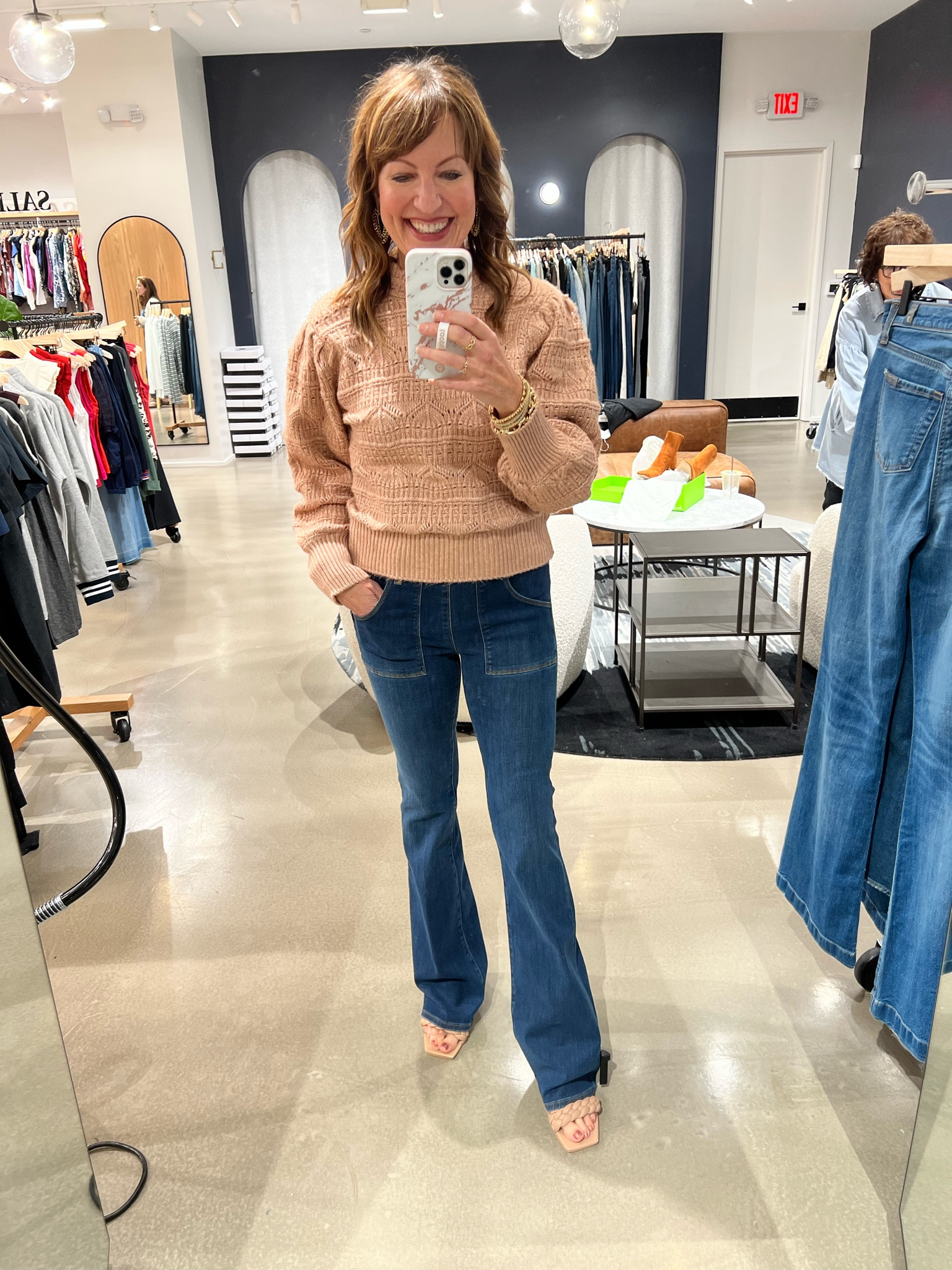 Evereve Fall New Arrivals! Love this cozy sweater and flared jeans!

Evereve, fall sweaters, neutral sweater, flared jeans, Frame jeans, Dolce Vita sandals

#LTKSeasonal #LTKunder50 #LTKstyletip