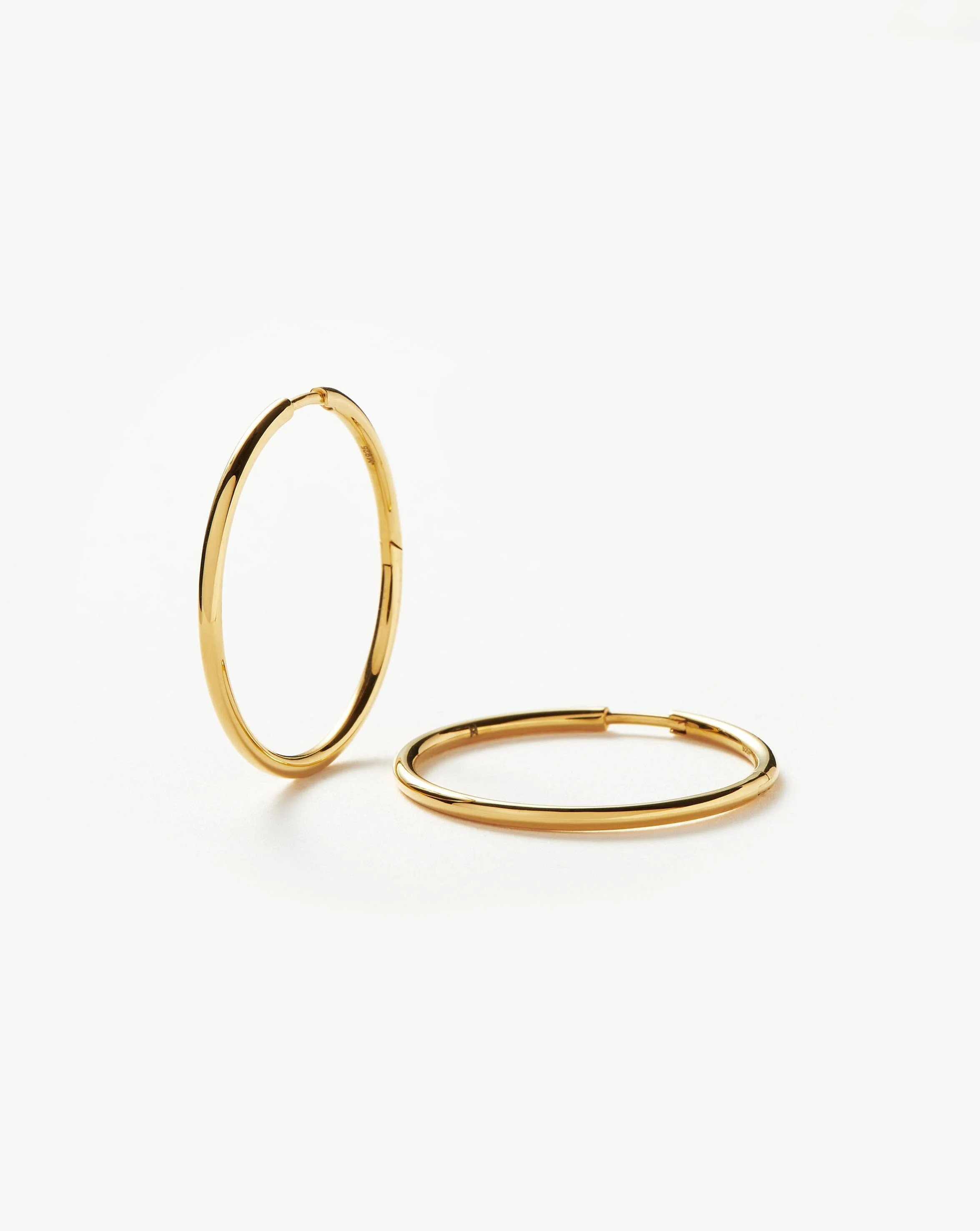 Classic Medium Hoop Earrings | 18ct Gold Plated Vermeil Earrings | Missoma UK