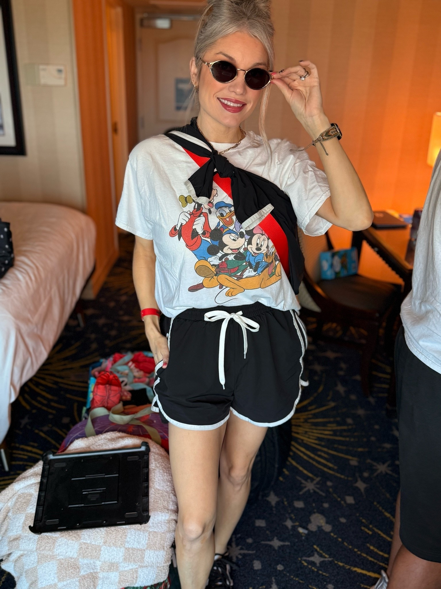 Final Disneyland OOTd

#LTKootd #LTKgrwm #LTKmomlife