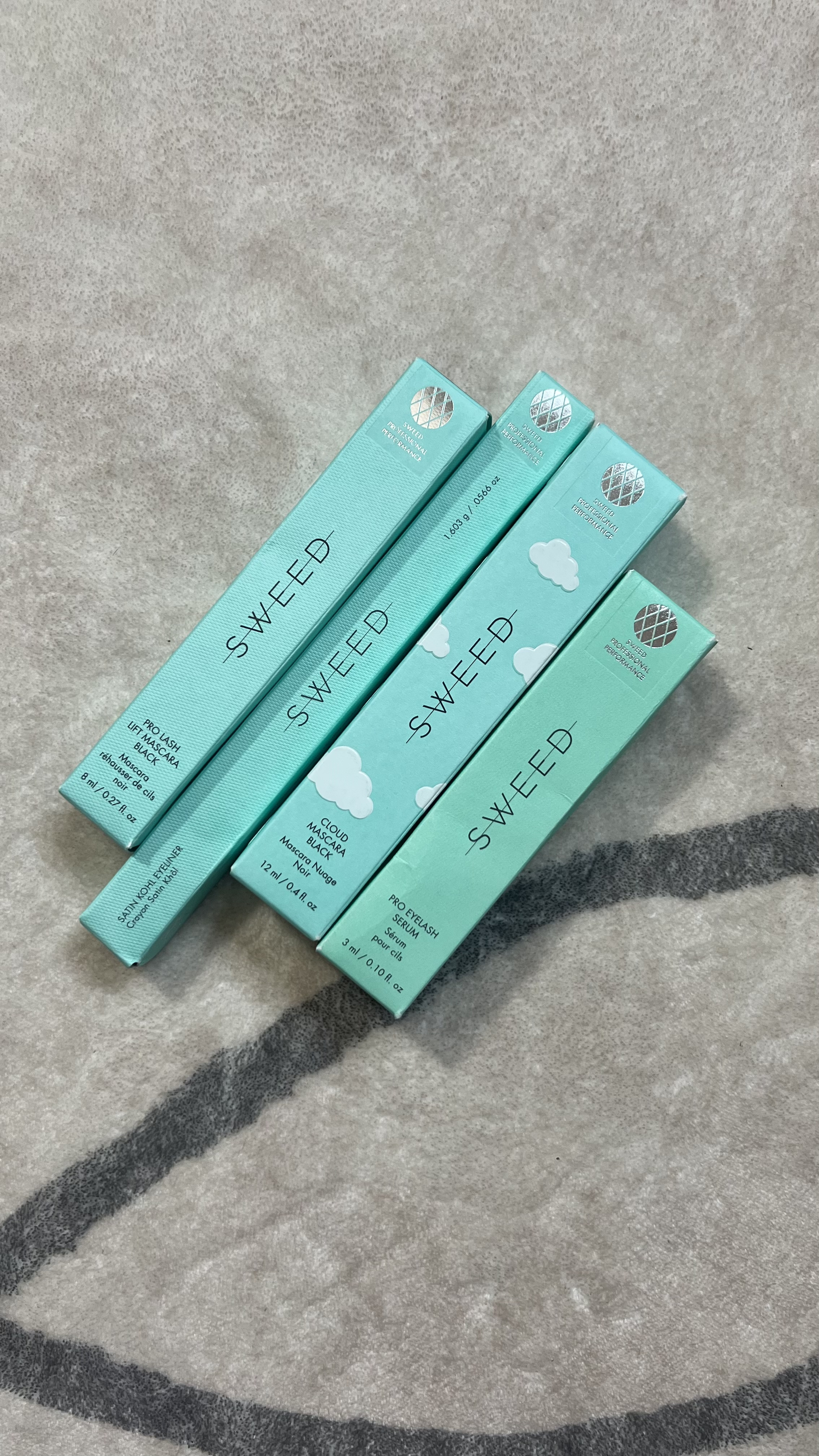 Just received an exciting package from @sweedbeauty! They sent over some of their highly acclaimed eye products:
	•	Lash Lift Mascara: Designed to provide a lengthening effect, this mascara features a unique skinny wand that coats each lash from root to tip, resulting in fuller-looking lashes.  ￼
	•	Cloud Mascara in Black: This clean, flake-free, and smudge-proof formula is gentle on sensitive eyes and enriched with Panthenol (Vitamin B5) to nourish lashes. It delivers long, full, and lightweight lashes with a long-lasting curl.  ￼
	•	Eyelash Growth Serum: A nutrient-rich serum formulated with peptides, biotin, pumpkin seed oil, and vegan keratin. It aims to transform lashes, making them longer, fuller, and darker while adding a beautiful curl and glossy finish.  ￼
	•	Satin Kohl Eyeliner: An eyeliner that offers intense color in one stroke with an ultra-creamy texture that stays all day. It can be used as a classic eyeliner and on the waterline.  ￼

Haven’t tried these yet, but I’m thrilled to incorporate them into my routine. Sweed Beauty is known for its vegan, cruelty-free, and clean beauty standards, which makes me even more excited to test these products out.

#SweedBeauty #LashLiftMascara #CloudMascara #EyelashGrowthSerum #SatinKohlEyeliner #VeganBeauty #CrueltyFree #CleanBeauty #EyeMakeup #Gifted

#LTKBeauty
