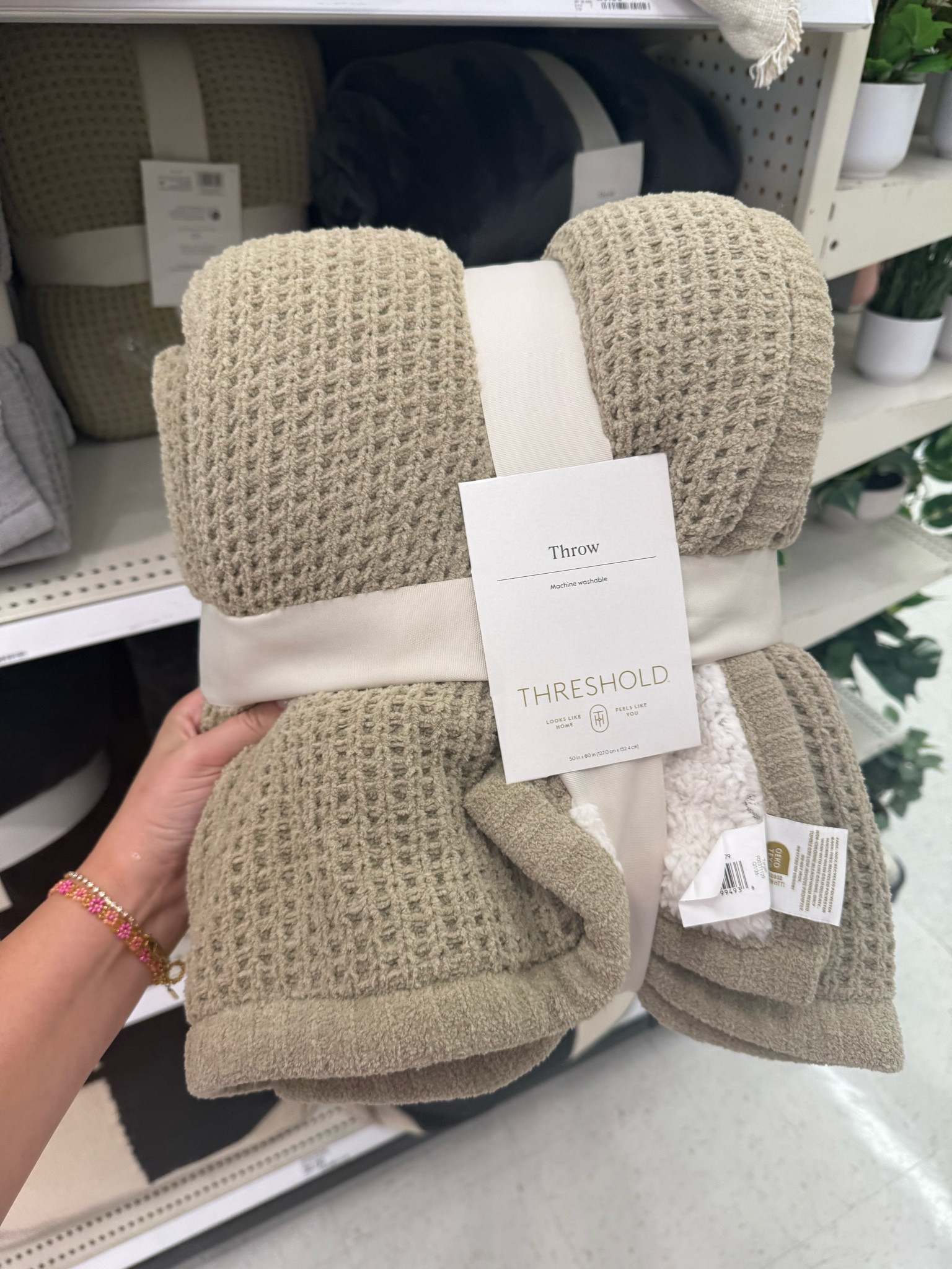 Cozy throw blanket 

Fall home decor neutral home decor

#LTKmomlife #LTKHome #LTKSeasonal