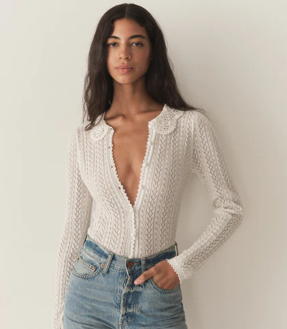 D�?EN Martina Cardigan -- Pale Lily - Size - L Button Up Fitted | DOEN