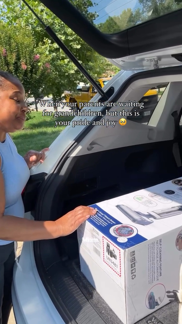 I pulled up to my parents’ house ready to share some big news…
Not a ring. Not a baby.
Just the softest glide and most powerful clean I’ve ever experienced.
They smiled politely. I gave a full demo.
We’re all doing our best out here 😌🧼