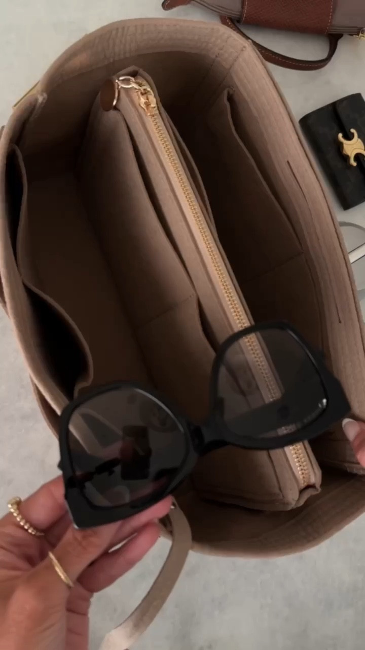 POV: you can never find anything in your tote bag so you buy this. This is the size LARGE
StylinByAylin, Aylin #amazon #organization

#LTKHome #LTKTravel #LTKmomlife