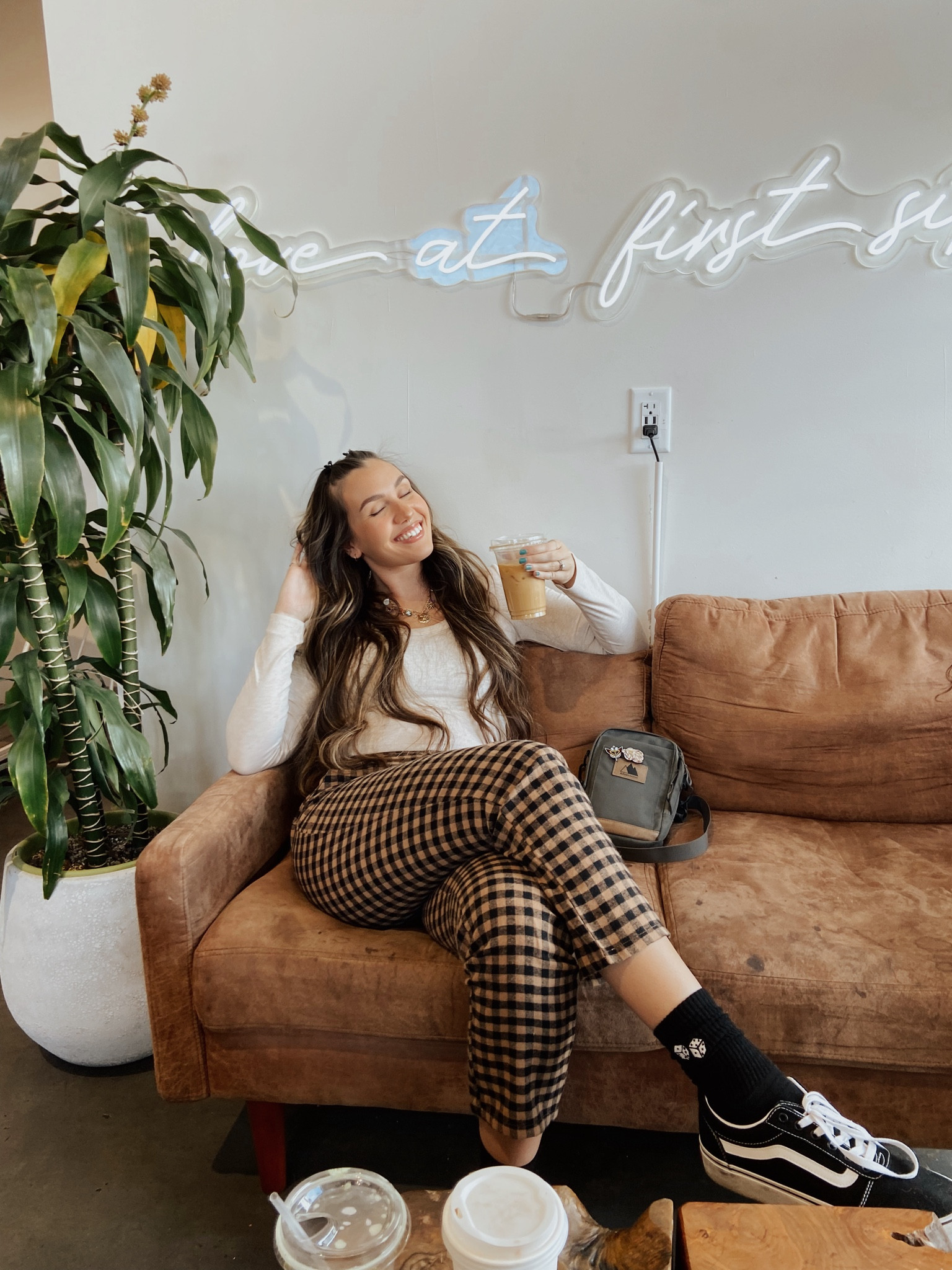 coffee date? Yes please. 
these pants are to die for!!! 

#LTKStyleTip #LTKFindsUnder100 #LTKGiftGuide