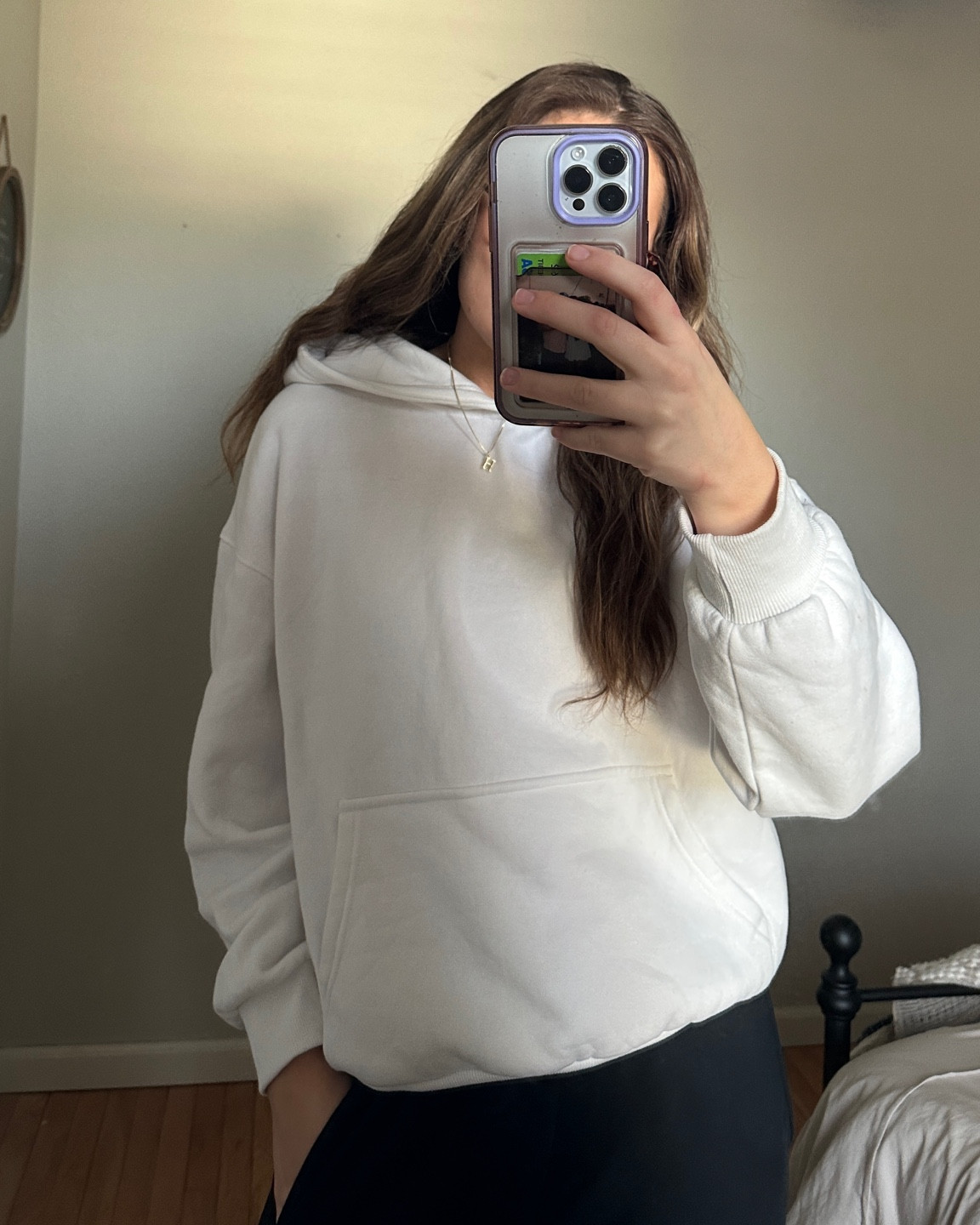 the comfiest sweatshirt from amazon! it came in a matching two piece set with white sweatpants. such good quality too 🤭 // amazon finds // amazon womens clothes // amazon // sweatshirt // basics // white matching set // matching set // activewear // cute activewear // cozy // comfy // clothes // womens //

#LTKFindsUnder100 #LTKStyleTip #LTKActive