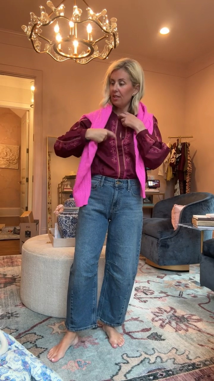Look I’m loving from Wally World! 
Top & sweater - xs
Jeans - 2R
Flats - 7.5 (1/2 size down)

#LTKdayinmylife #LTKootd #LTKmomlife