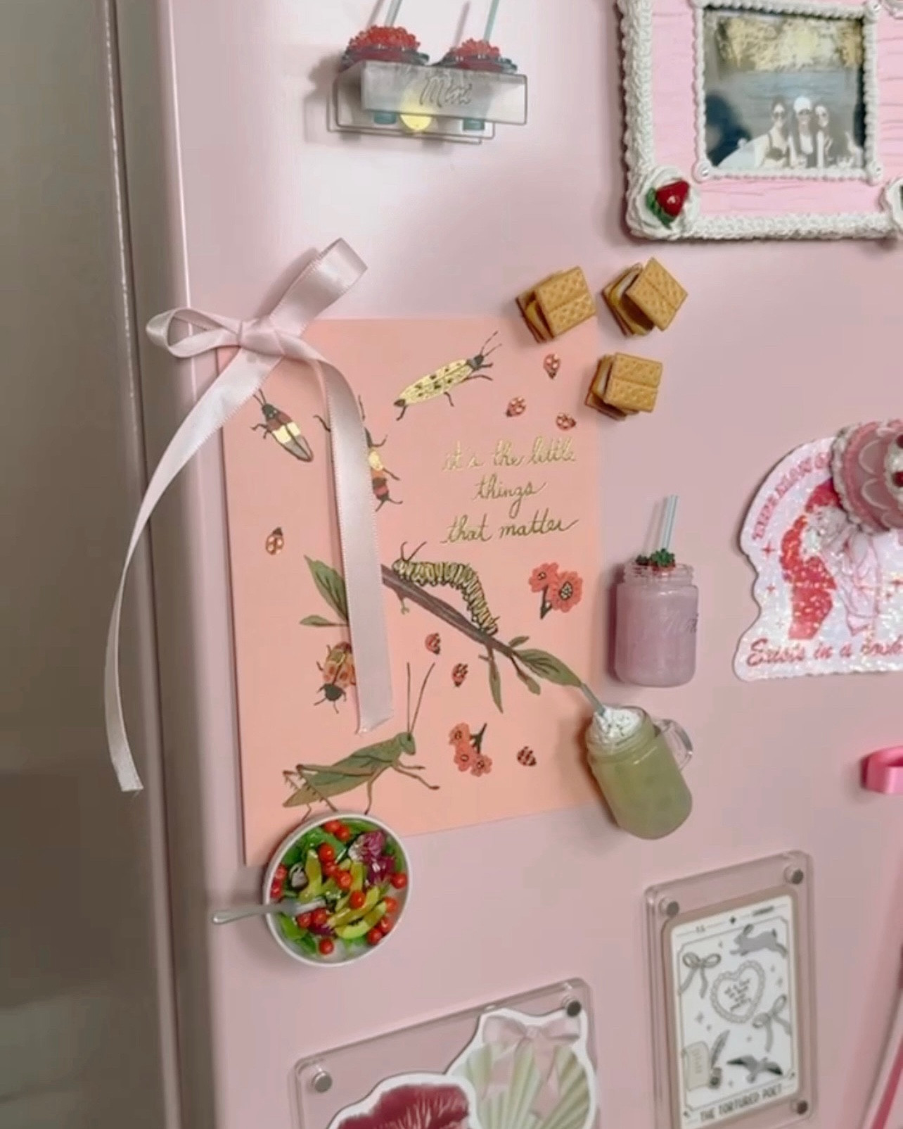 DIY fridge magnets!

Food magnets, pink fridge, retro mini fridge, miniverse, cute magnets, magnet tutorial, diy magnets, fridge ideas, fridge decor, fridge aesthetic, aesthetic fridge, pink

#LTKFindsUnder50 #LTKFamily #LTKHome
