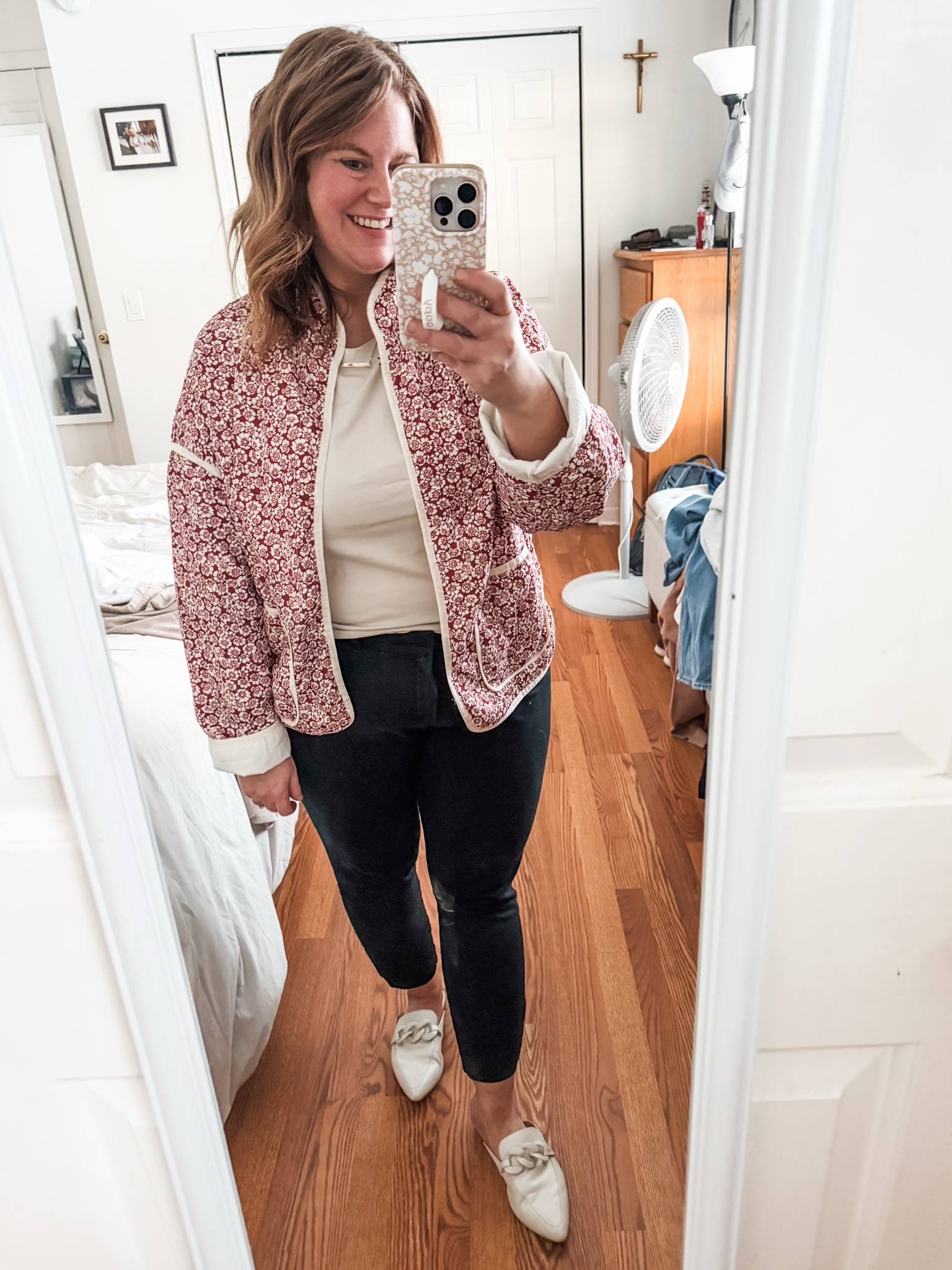 Teacher outfit
Quilted jacket 
Pixie pants 
Mules


#LTKStyleTip #LTKMidsize #LTKWorkwear