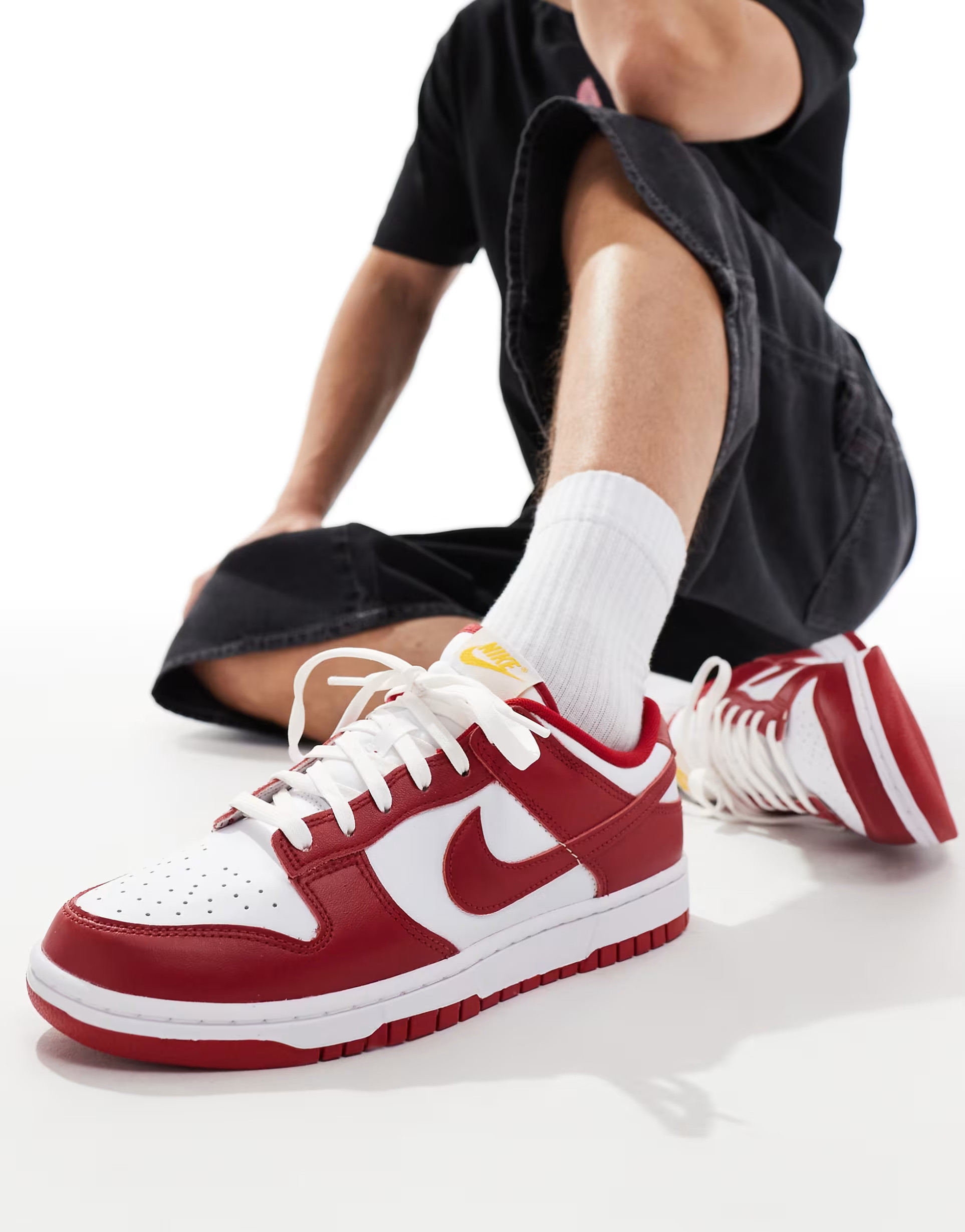 Nike Dunk Low Retro sneakers in white and red | ASOS (Global)