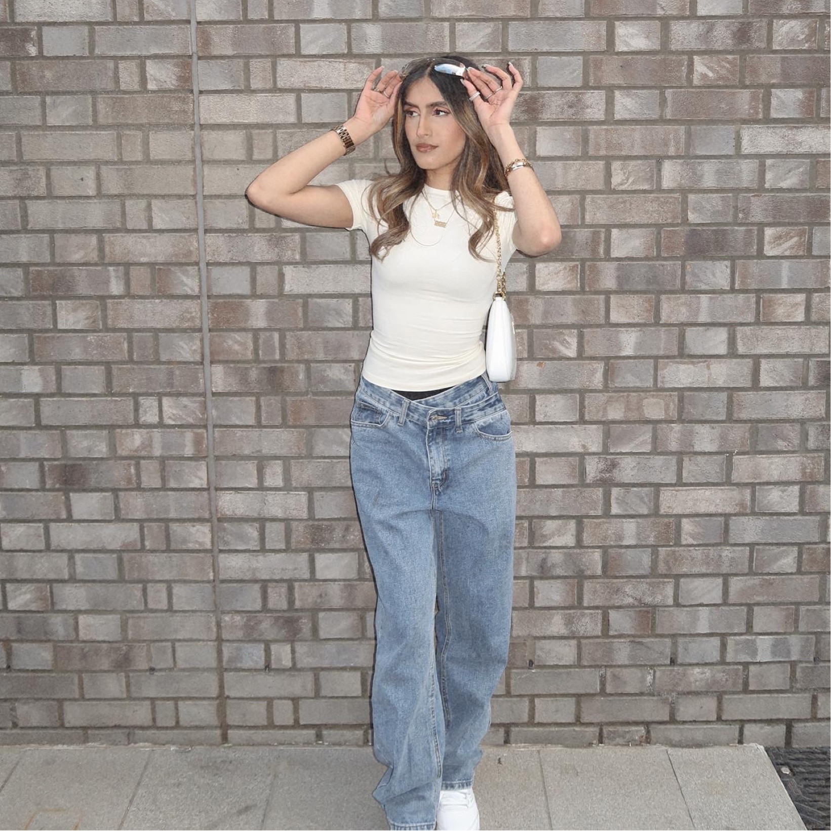 The perfect white top and blue jeans combo