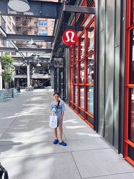 Lululemon under $40