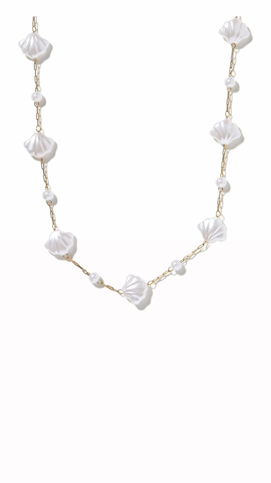 Perfect mermaid accessory. Pearl shell necklace