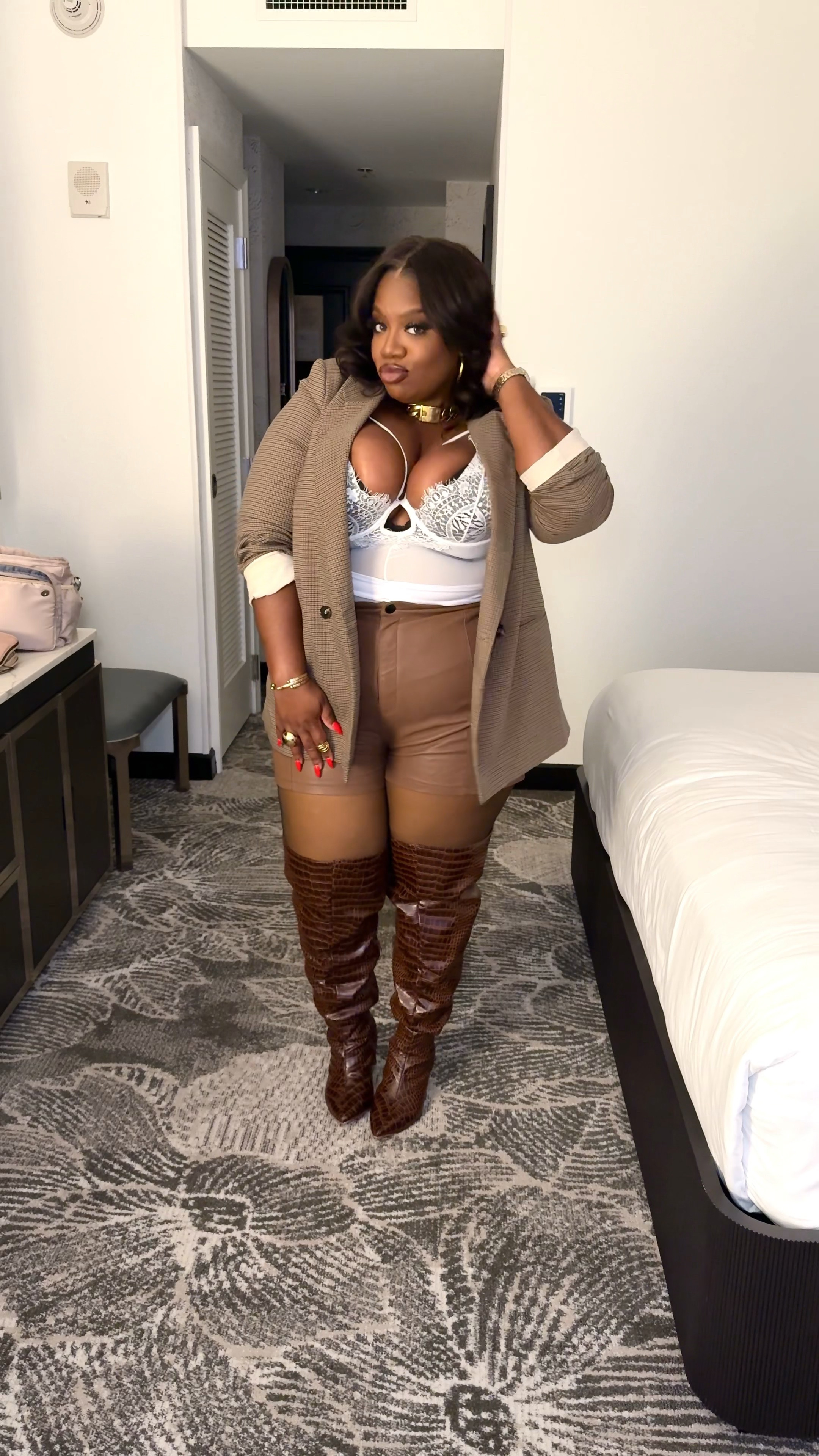 Solo Dinner Date… I guess I do 🥰
Get Ready With Me for My Next Solo Date

The boots are no longer avail able but I have provided some great alternatives 
🤍 Shorts: @fashionnova 

#LTKdayinmylife #LTKgrwm #LTKPlusSize