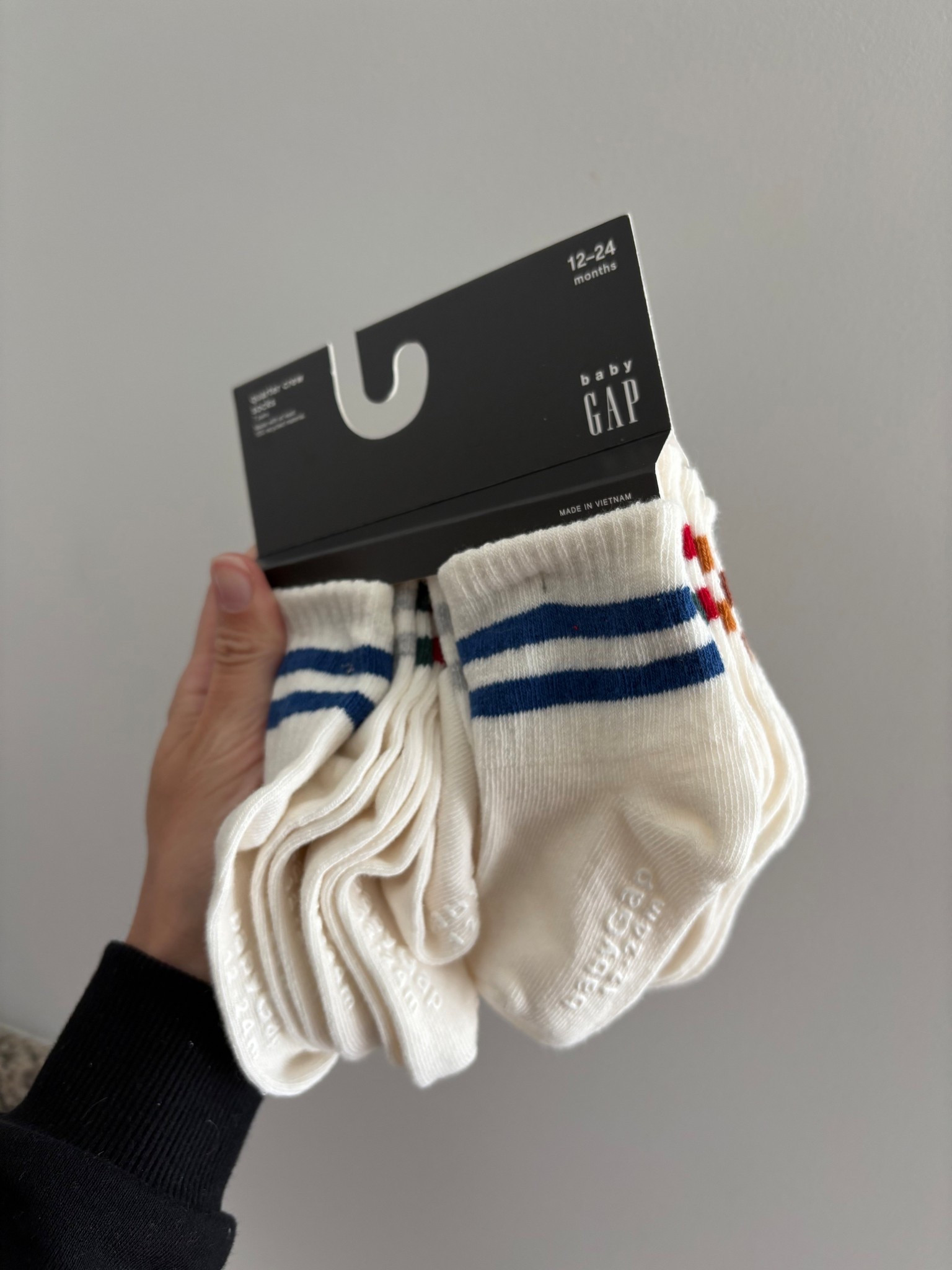 Cutest crew socks from baby gap 



#LTKHoliday #LTKBaby