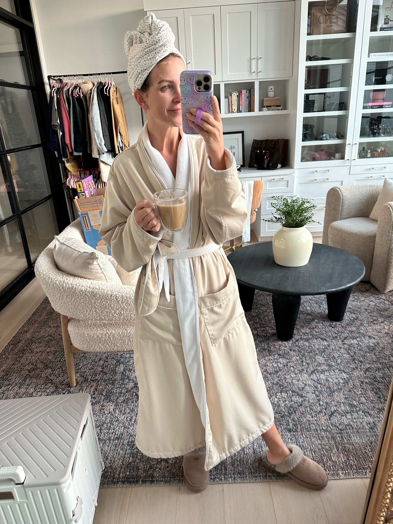 It’s starting out to be a great day! I finally got to wash my hair for the first time since my tattoo eyeliner removal appointment last week!

Robe is from Amazon
Hair towel from Kitsch
Slippers are Ugg
Mug is from Amazon

#LTKfindsunder50