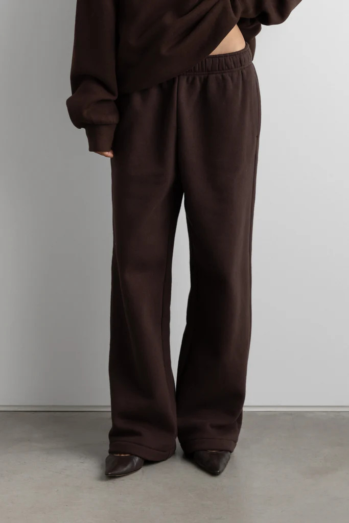 FLEECE STUDIO SWEATPANT WITH SHOCKCORD HEM | OAK + FORT