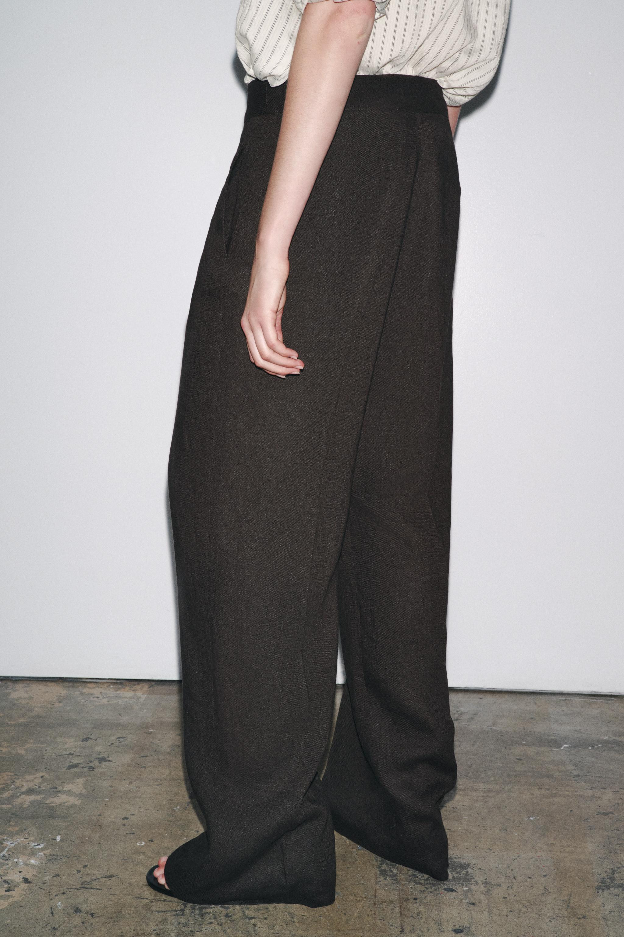 PLEATED LINEN BLEND PANTS ZW COLLECTION | Zara US