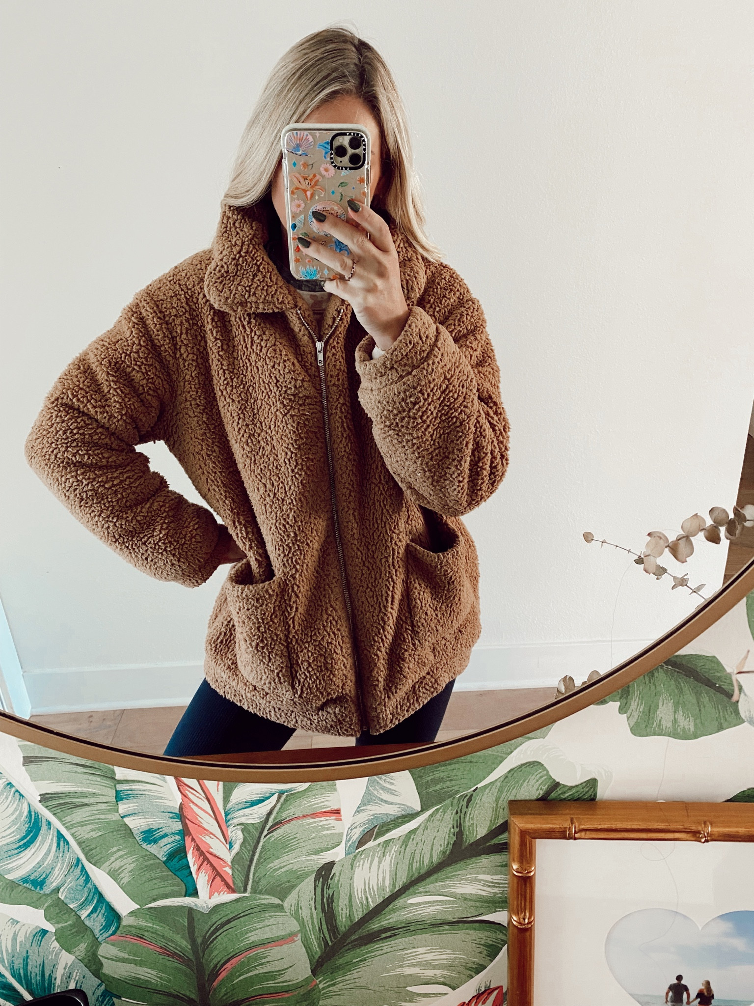 The best under $50 Amazon teddy jacket  

#LTKHoliday #LTKunder50 #LTKSeasonal