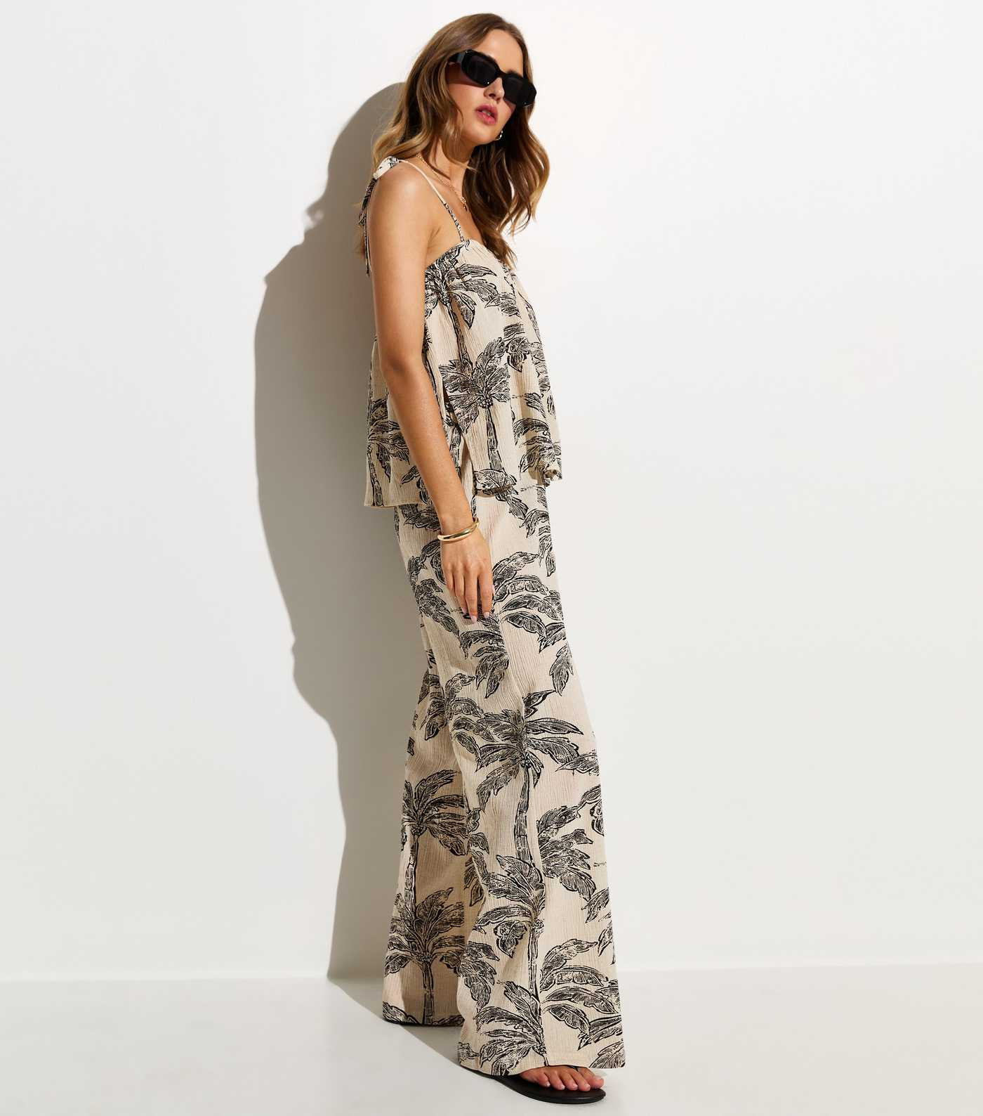 Cream Palm Tree Print Beach Trouser | New Look | New Look (UK)