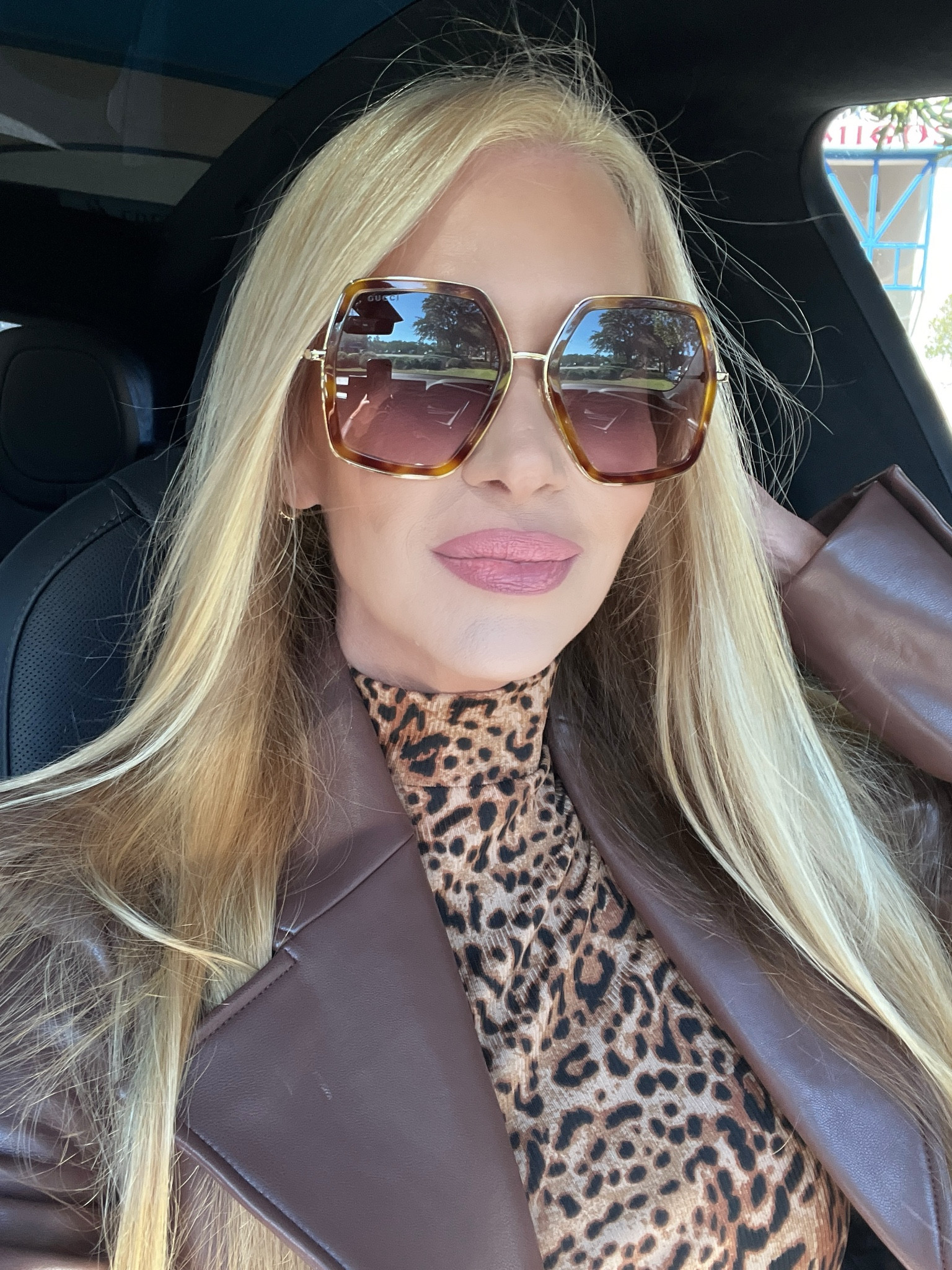 #ad 💗 @walmart #walmartbeauty #walmart

So many have asked me about this lip combo, and it’s the same one I used in my latest GRWM on my YT channel 🥰 All three lip products for under $15 🫦 I also featured a really good new bronzer and palette I think you will love 💕 
Thanks for everything, see you over on YouTube 🥰😘


#LTKbeauty #LTKstyletip #LTKsalealert