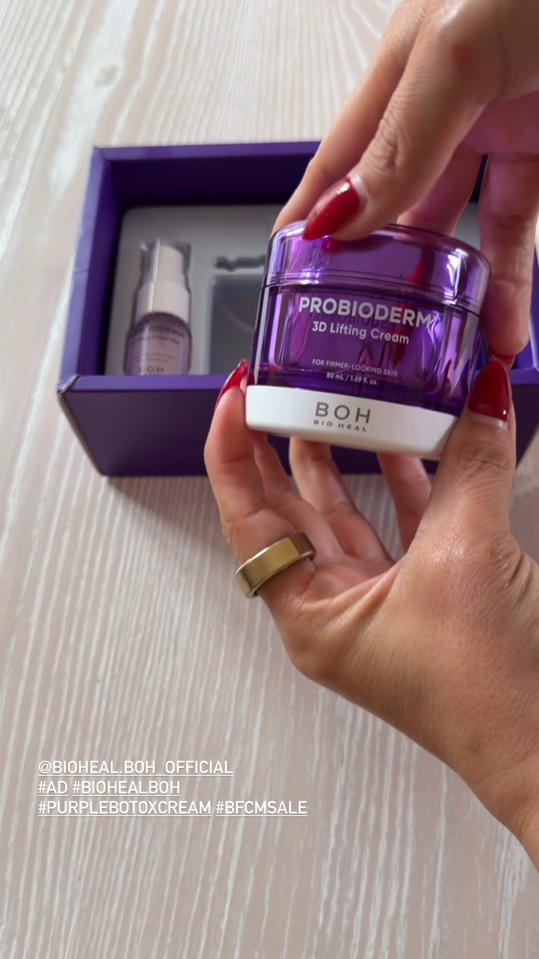 The Bioheal 3D Lifting Cream and the 3D lifting set is 50% off and absolutely deserves the hype, it makes my skin look lifted and so smooth. I have been using it for 9 months now and am truly obsessed!
@bioheal.boh_official #biohealboh #purplebotoxcream #nightcream #3dliftingcream #bfcmsale
