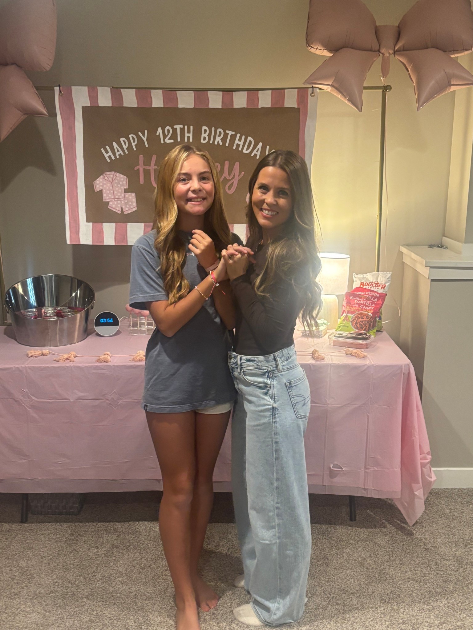 12th birthday party - Gold tabletop arch - wide leg pants, long sleeve double lined top