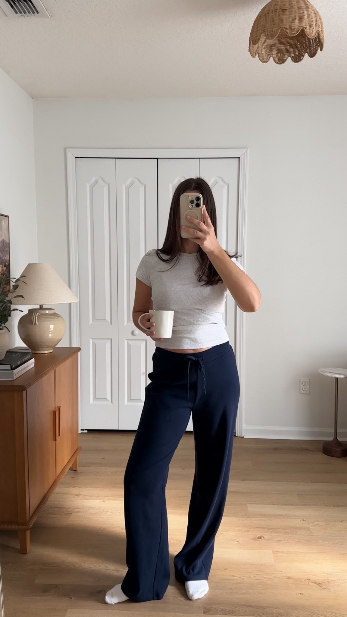 Sunday ootd! Wearing small tee and medium pants 

#LTKootd