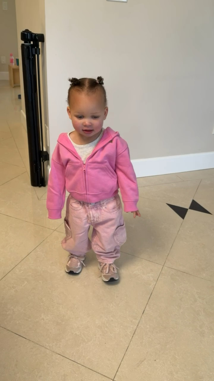 Kendall’s ootd! All from gap and on sale too 🥰

#LTKootd #LTKBaby