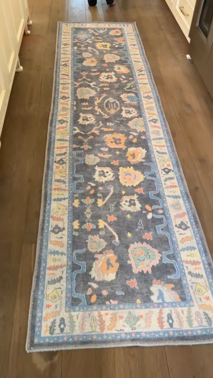 How cute is this runner I just got for my kitchen! 
Love the colors, it’s perfect for spring! It really brightens up the space!🌸🩷

Kitchen decor, kitchen rugs, kitchen runner, home decor, home rugs, cute rugs, spring rugs🏡

#LTKVideo #LTKhome #LTKfindsunder100