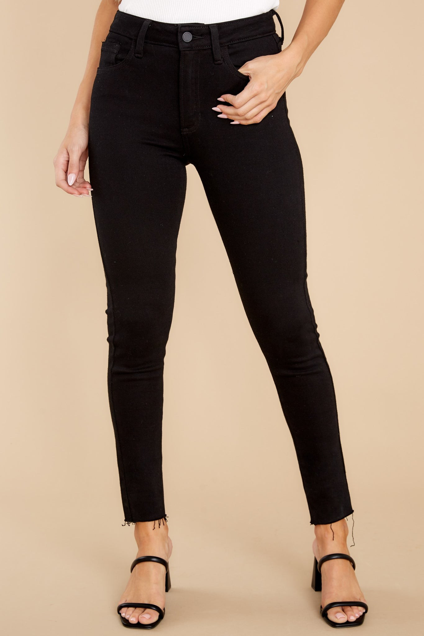 Can't Pass These By Black Skinny Jeans | Red Dress 