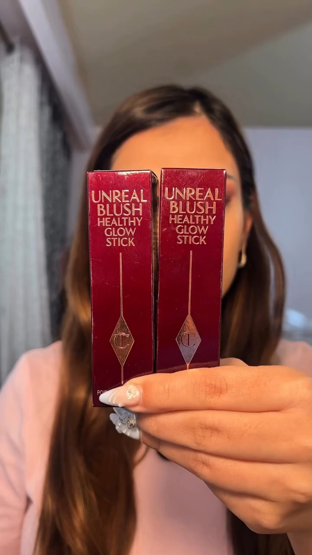 $57 for a blush stick? I had to see it for myself. I’m testing the @charlottetilbury blush sticks to find out if they’re actually worth the splurge.
Stay tuned for my full review on @forever_mursal forevermursal.com 💄 #charlottetilburymakeup #charlottetilbury #blushpink #blushstick #makeupreview