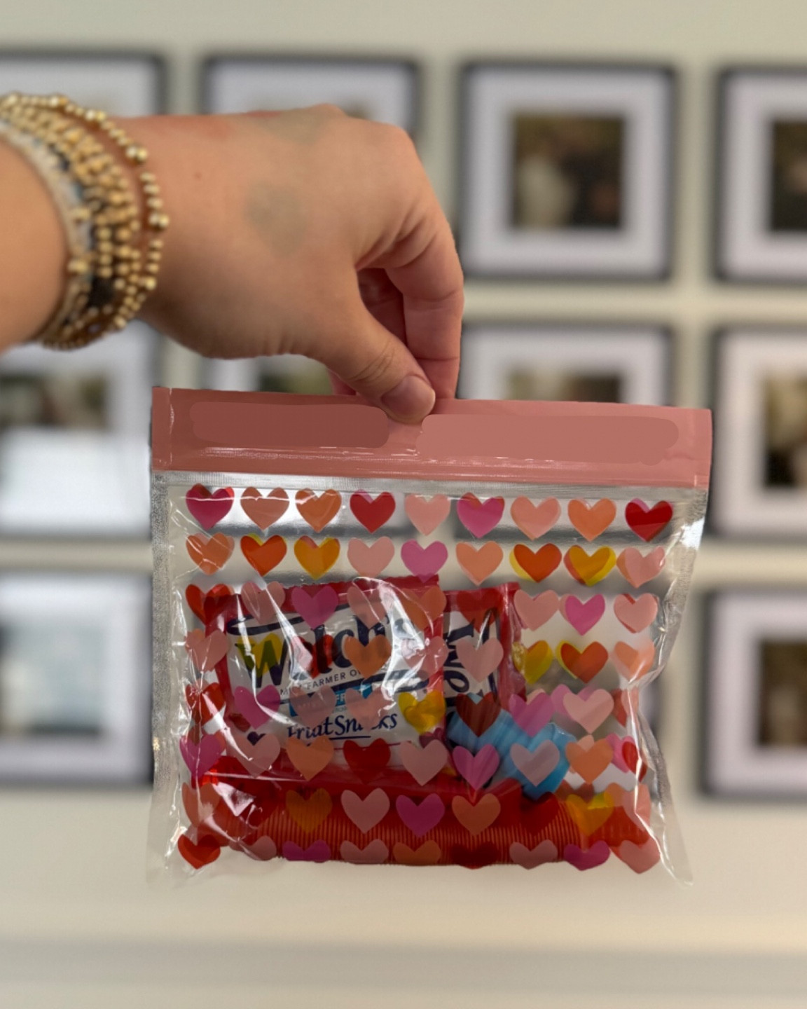 Quick and easy last-minute valentines for school ❣️

Heart gummies, apple sauce, bubbles, stamps, & a pop tube. 

#LTKkids #LTKparties #LTKfamily