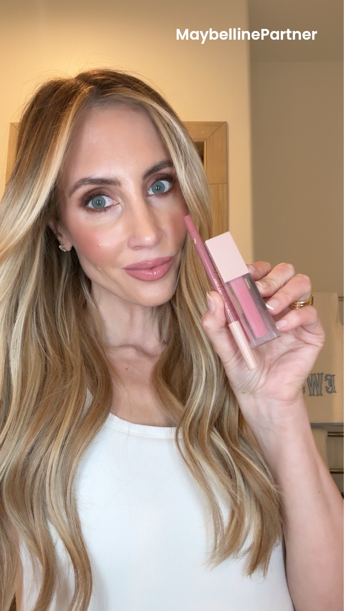 #AD Our current favorite affordable lip combo 🙌💋 Creamy, easy to blend and SO good for summer.
#TargetPartner #MaybellinePartner @Maybelline @targetstyle @Target