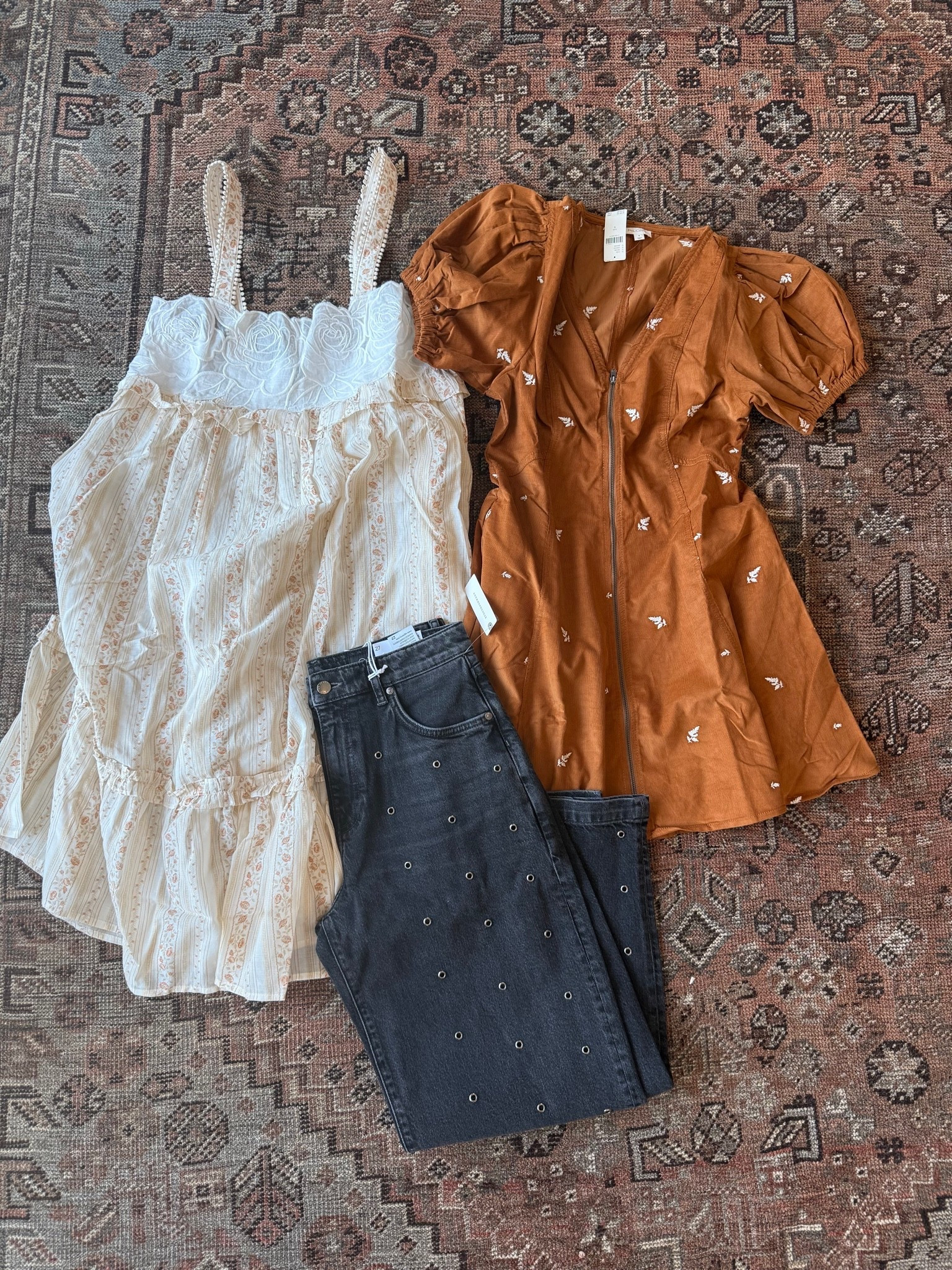Anthro fall finds 🤍✨🍁

Dressupbuttercup.com #dressupbuttercup #dederaad

#LTKootd #LTKmomlife #LTKSeasonal