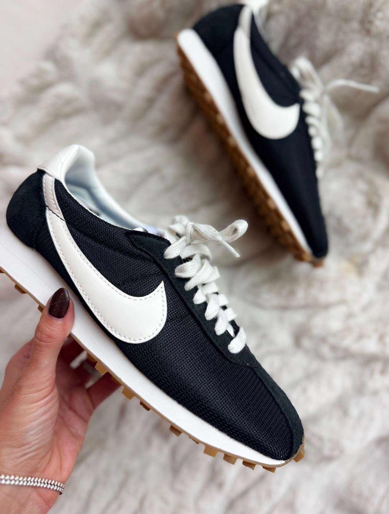 Classic Nike sneaker for her, gifts for her, sporty chic, athletic outfit, annabrstylee

#LTKGiftGuide #LTKActive #LTKHoliday