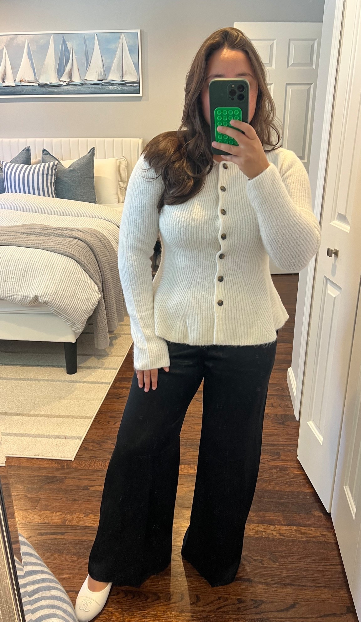 Fall outfit
Satin pants
Silk pants
Work outfit


#LTKStyleTip #LTKSeasonal #LTKWorkwear