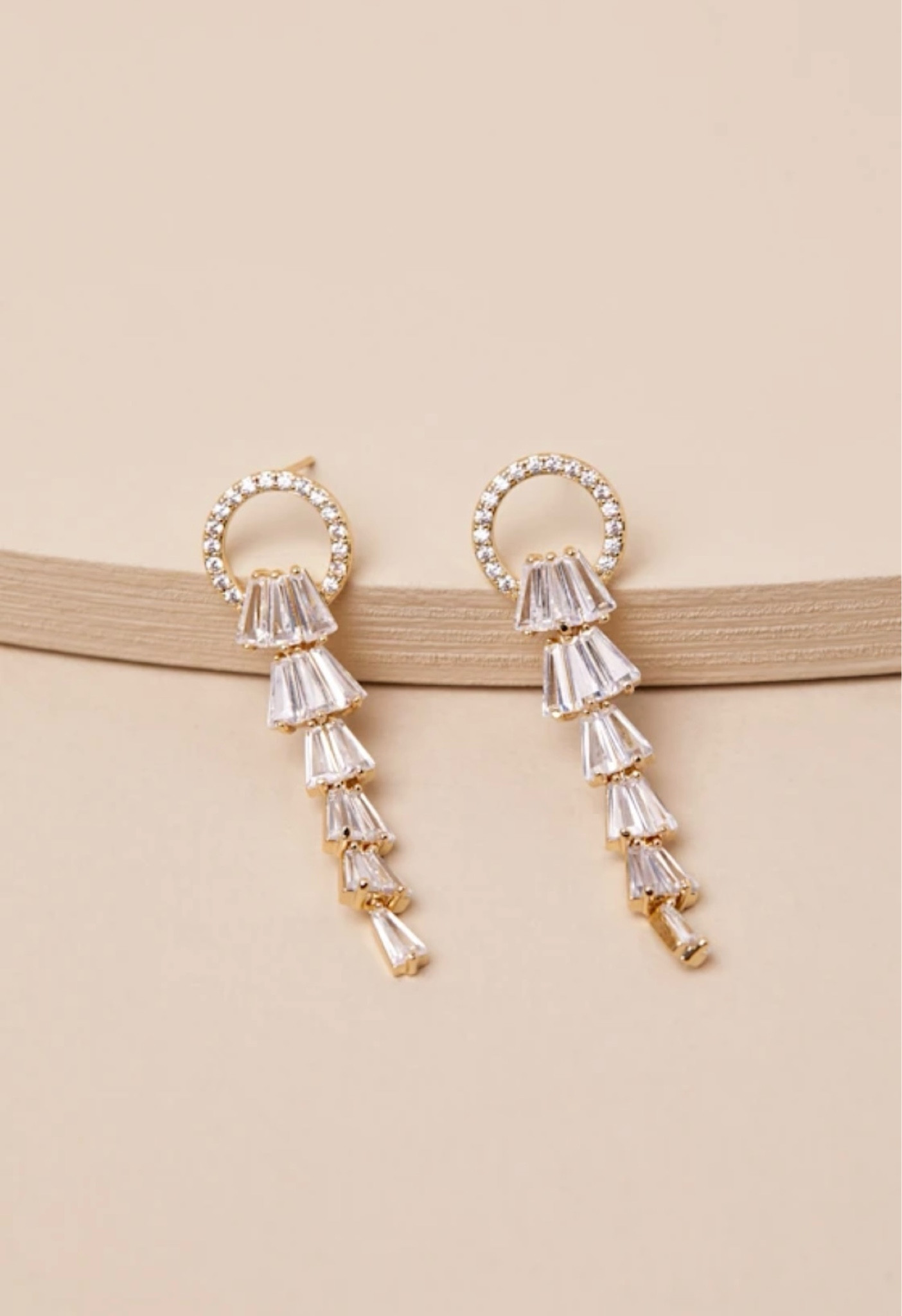 Lulus Bridesmaids and Bridal Party Earrings ✨
.
.
Bridal party accessories, wedding earrings, bridesmaid earrings, getting ready outfits, wedding day accessories, gift guide, bridesmaid proposal boxes, gifts for her, friend gifts, holiday gifts, jewelry finds, bridesmaids jewelry, wedding jewelry, bridal jewelry, bride gifts, lulus sale, Black Friday deals, cyber Monday sale

#LTKFindsUnder50 #LTKParties #LTKWedding