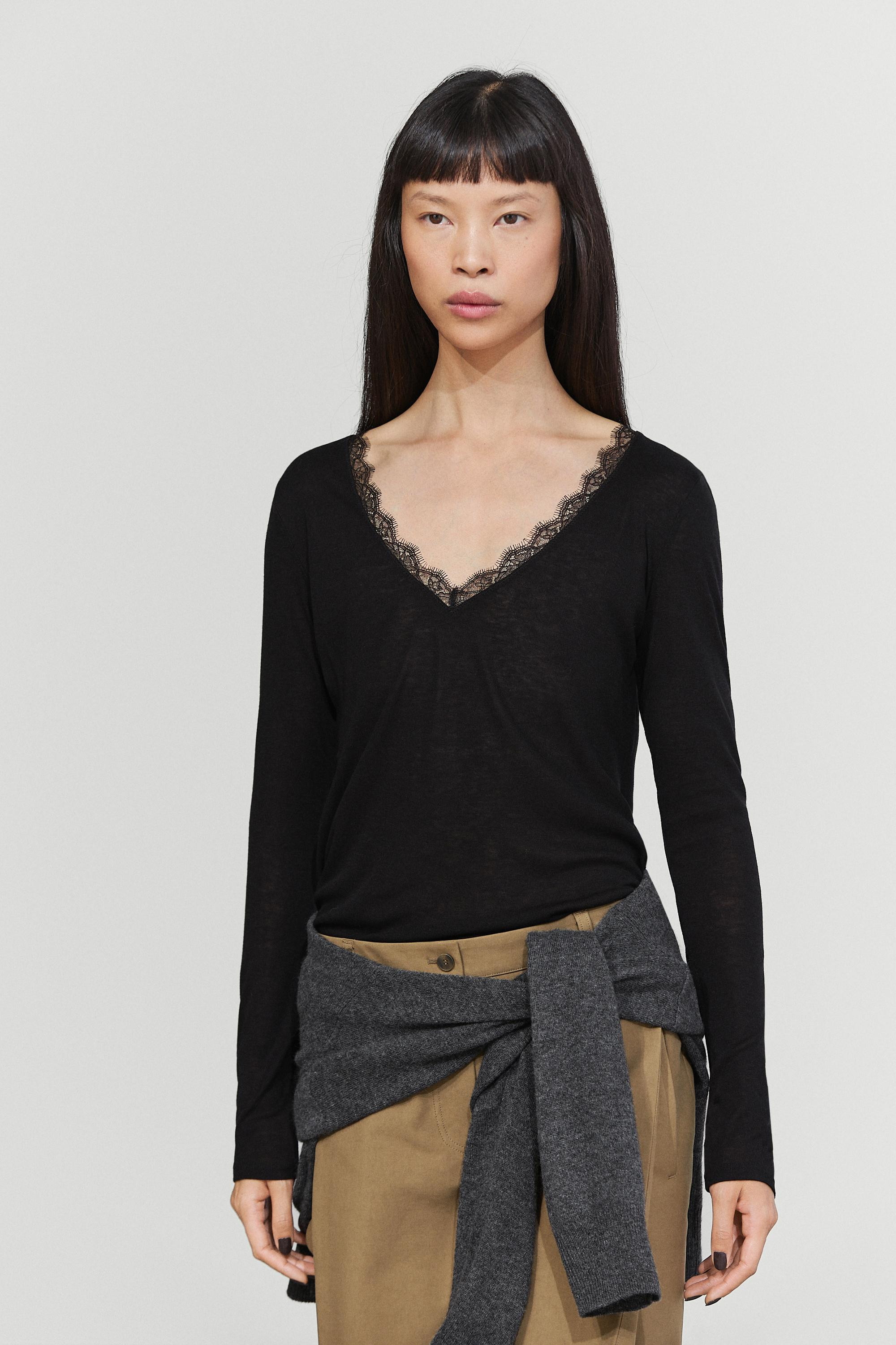 Long sleeve T-shirt with lace detail - BLACK | Massimo Dutti UK