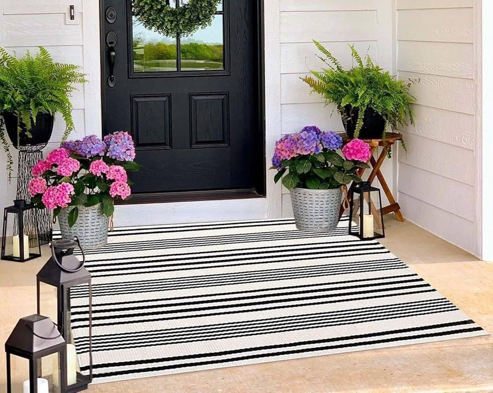 BUAGETUP Black and White Outdoor Rug 3'x 5' Hand-Woven Cotton Washable Rug Striped Front Porch Ru... | Amazon (US)