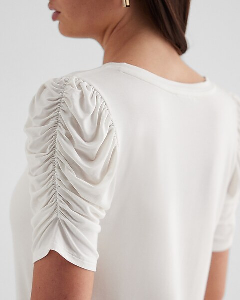 Skimming V-Neck Puff Sleeve Tee | Express