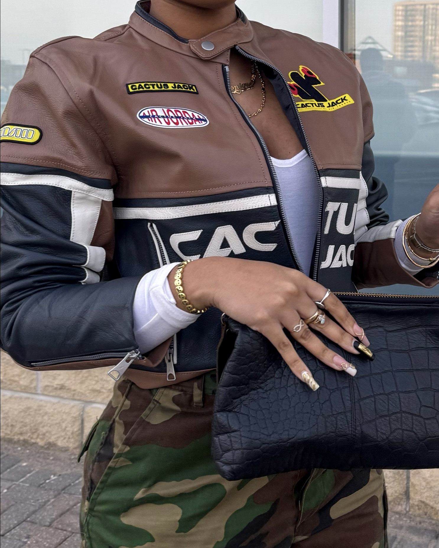 Leather jacket cargo combo 💚🤎