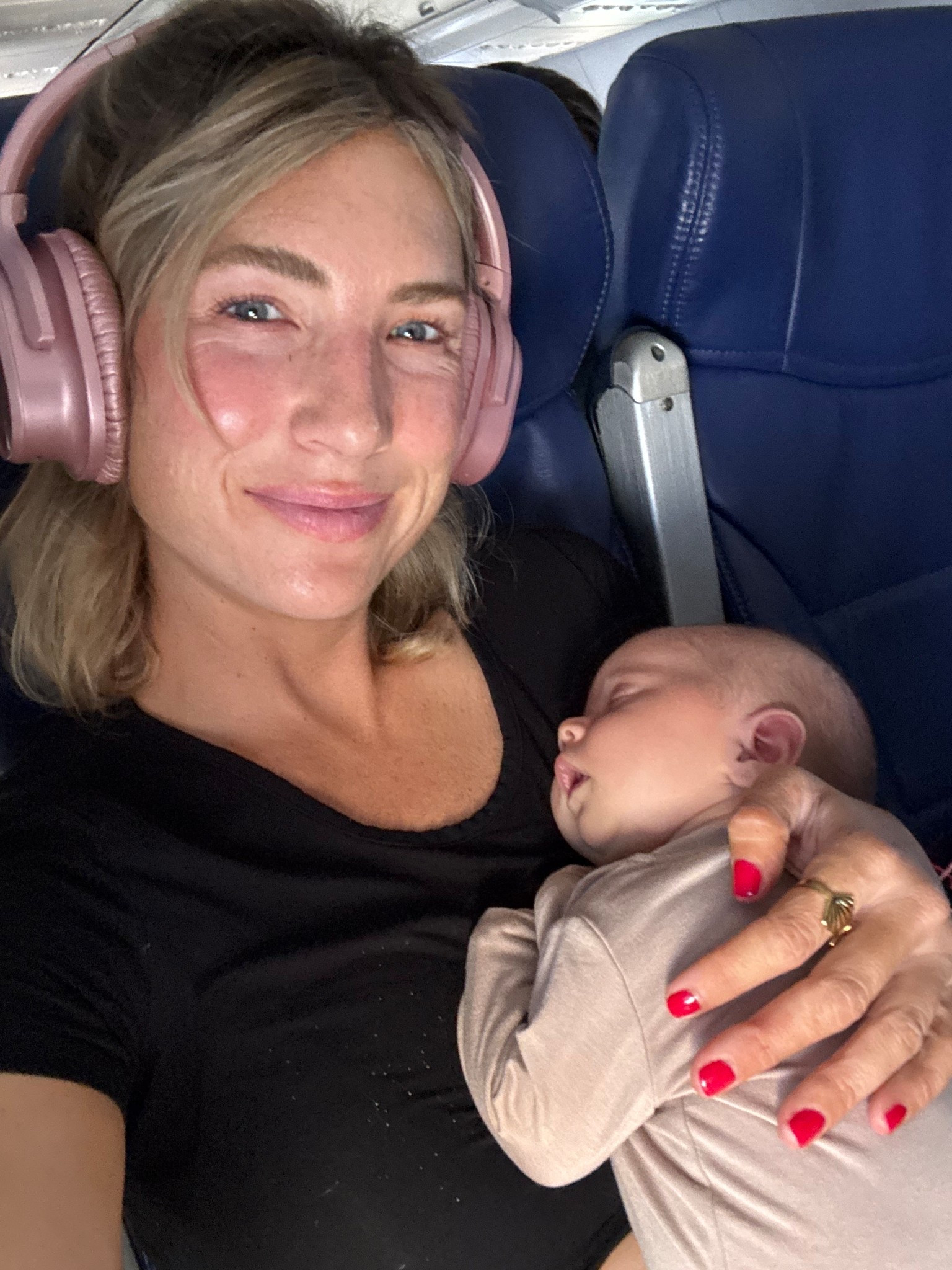 Traveling with a newborn/baby essentials! #ltkbaby #ltktravel 