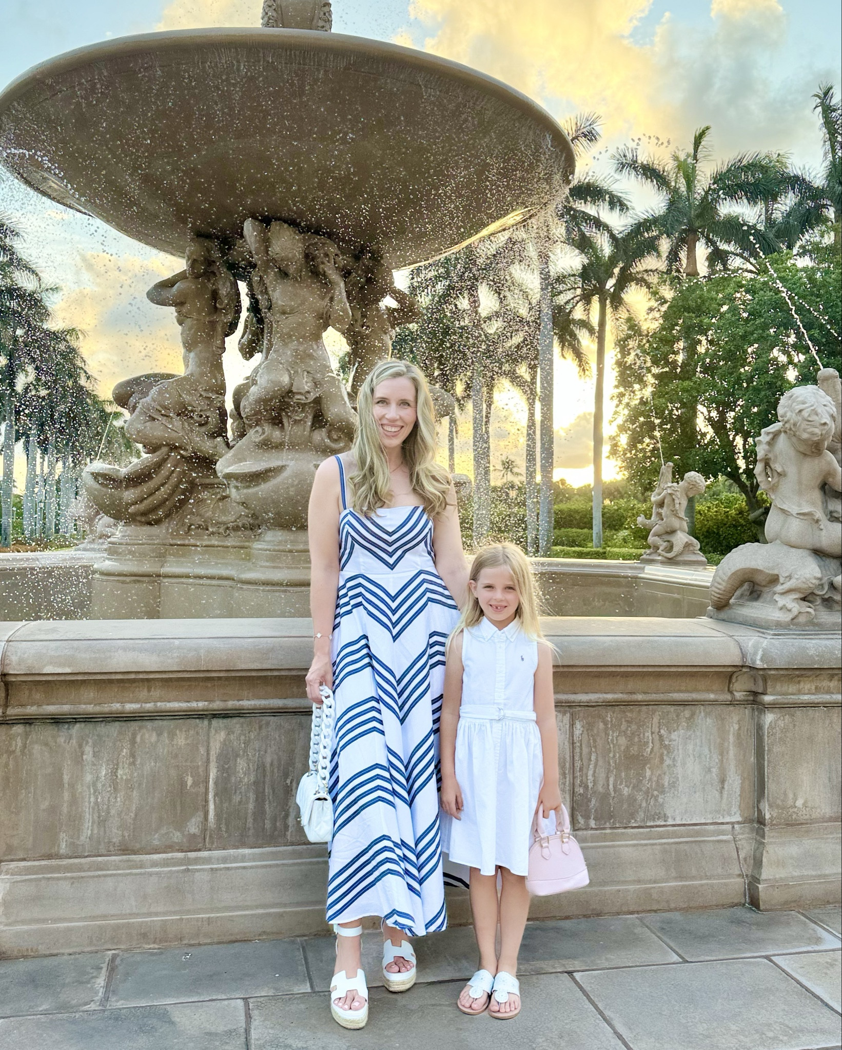 Summer resort wear 🤍💙