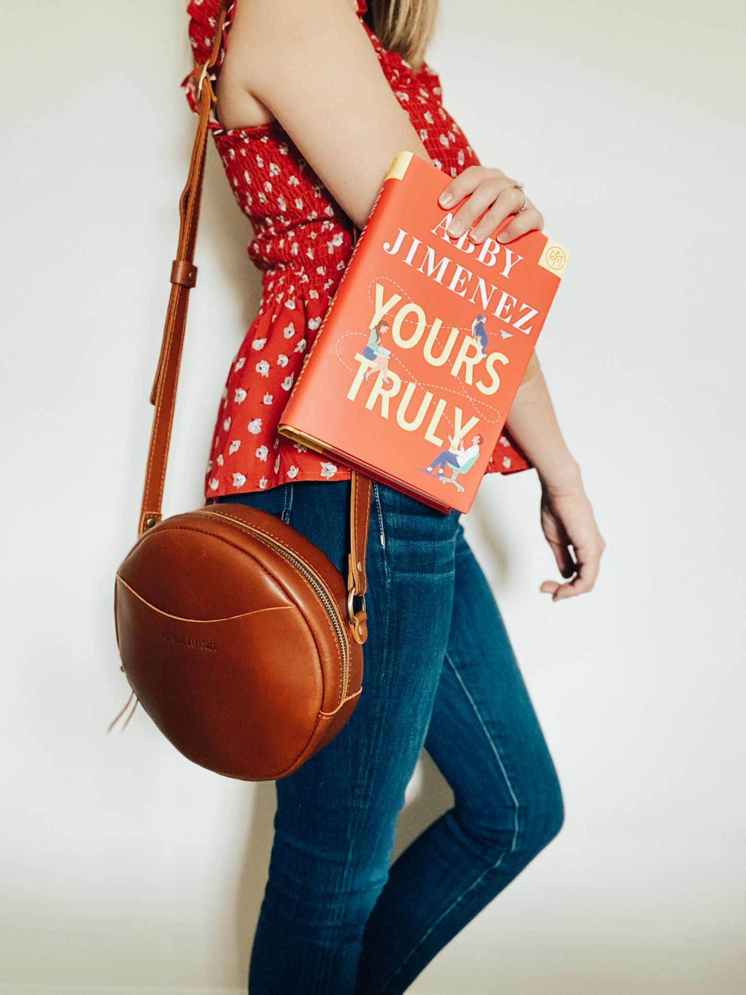 New bag, new book✨

#LTKstyletip #LTKfit