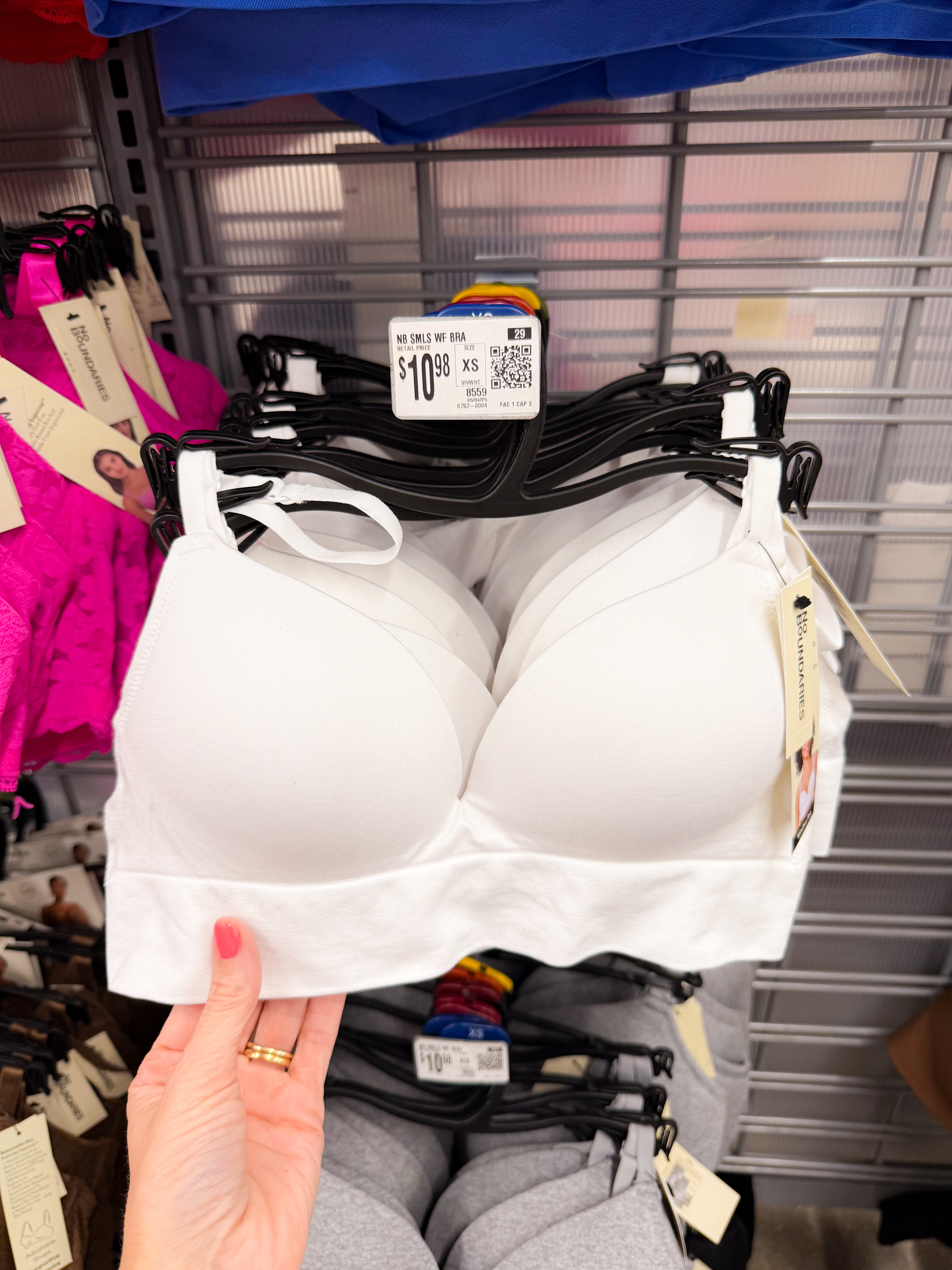 Seamless wire free bra at Walmart!

#LTKStyleTip #LTKPetite