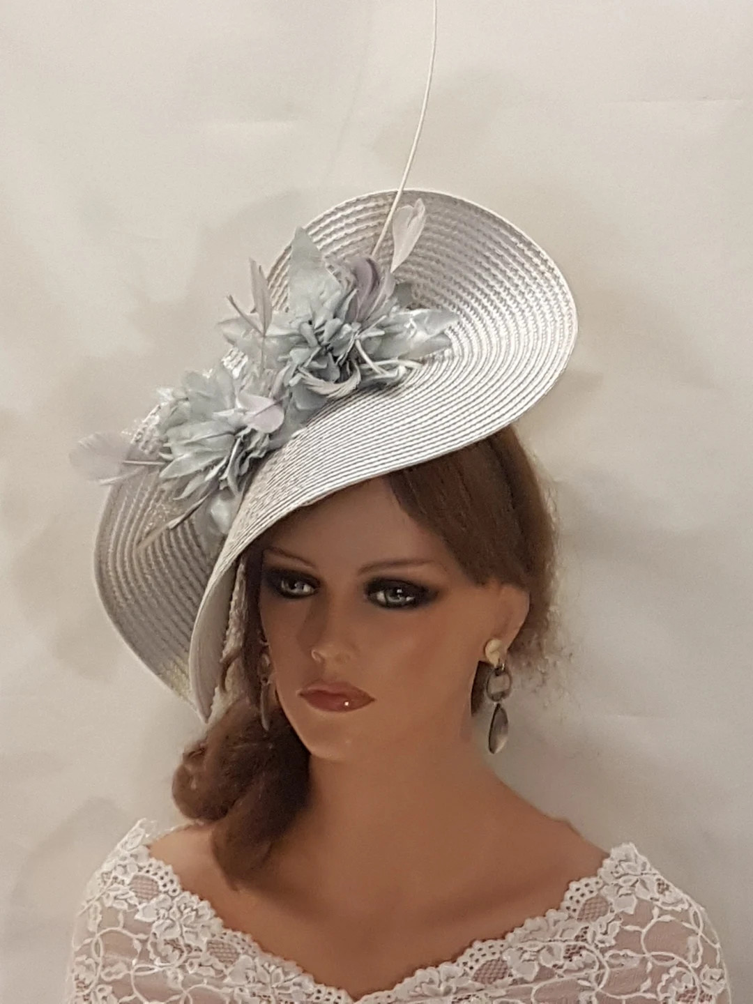 SILVER Grey Fascinator Hat Large Saucer Hatinator Long Quil Floral Church Derby Ascot Wedding Tea... | Etsy (US)